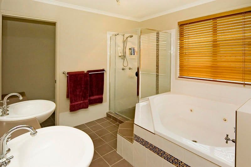 12 Infinity Court, COOMERA QLD 4209, Coomera - Thumbnail 3