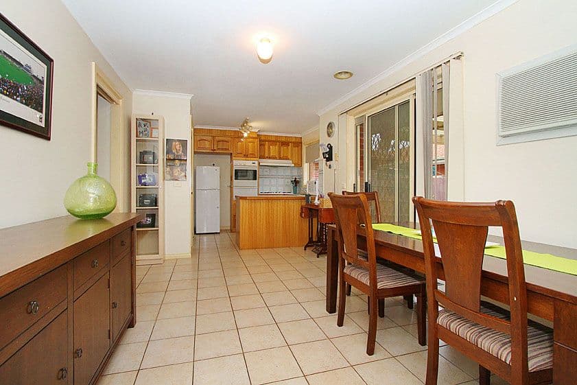 134 Centenary Drive, MILL PARK VIC 3082, Mill Park - Thumbnail 4