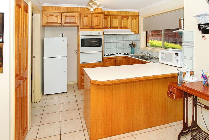 134 Centenary Drive, MILL PARK VIC 3082, Mill Park - Thumbnail 5