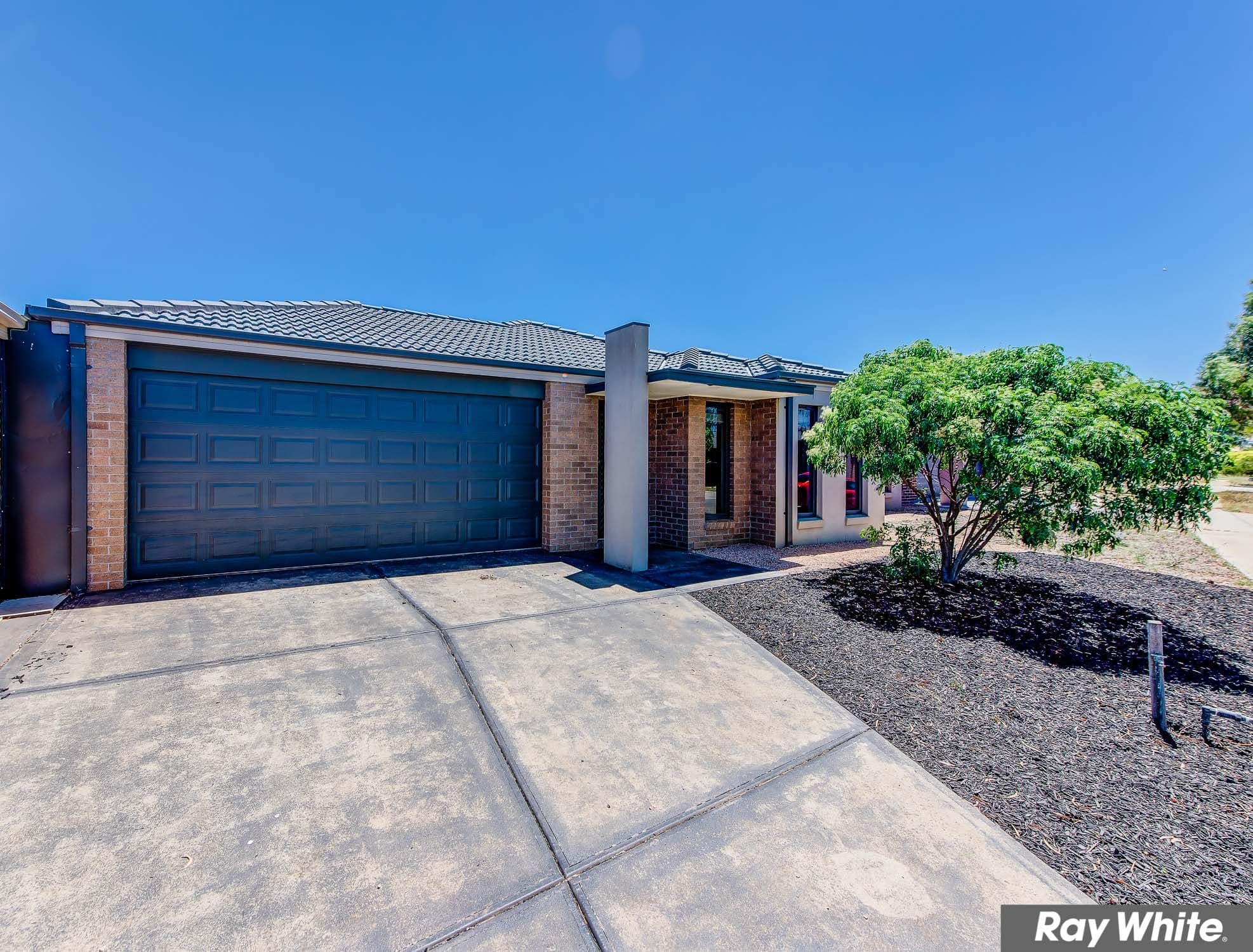 17 Romek Way, Truganina VIC 3029, Truganina - Thumbnail 2