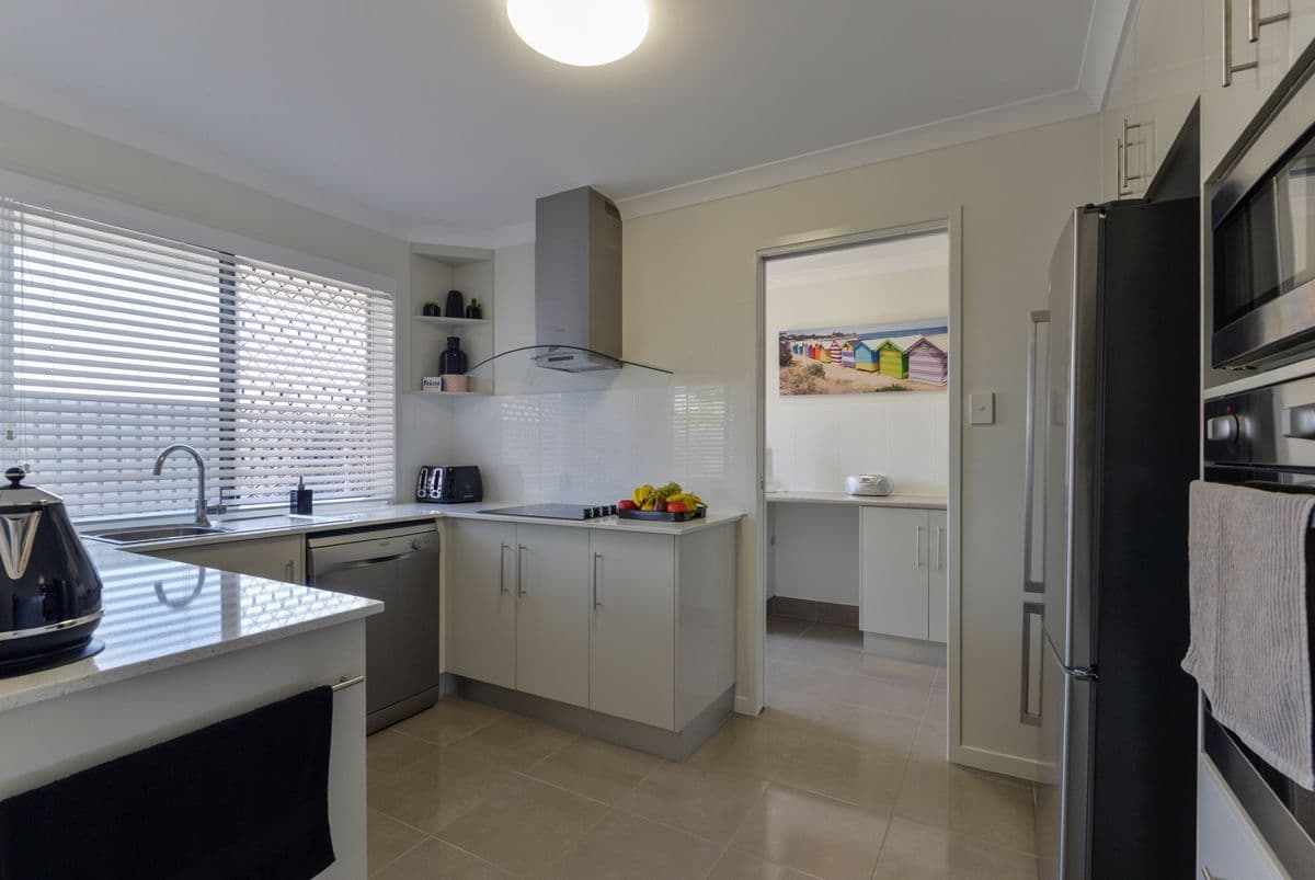 8 Leivesley Street, Bundaberg East QLD 4670, Bundaberg East - Thumbnail 5
