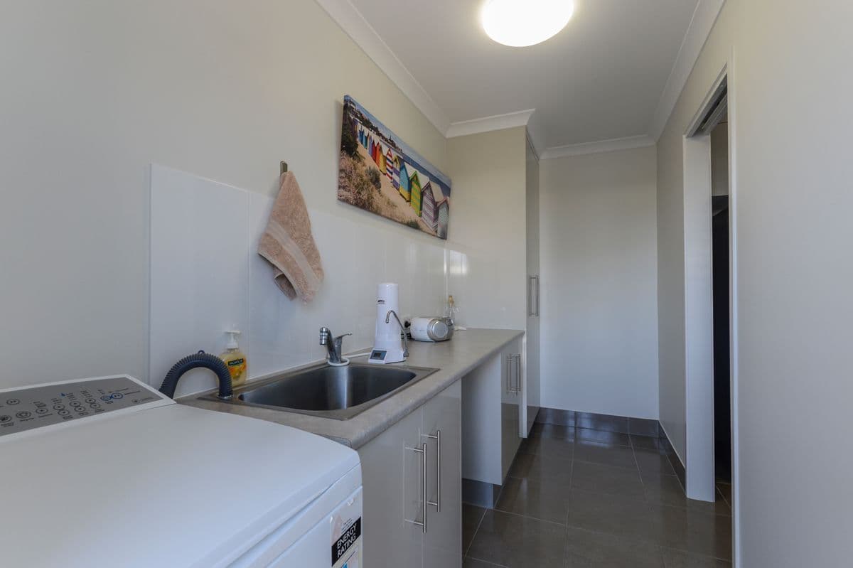 8 Leivesley Street, Bundaberg East QLD 4670, Bundaberg East - Thumbnail 8