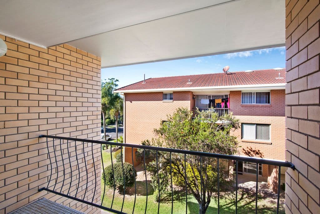 8 Allara Avenue, Palm Beach QLD 4221, Palm Beach - Thumbnail 6