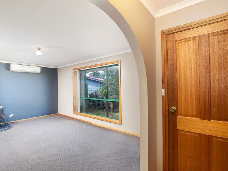 24 Peters Street, Mount Gambier SA 5290, Mount Gambier - Thumbnail 4