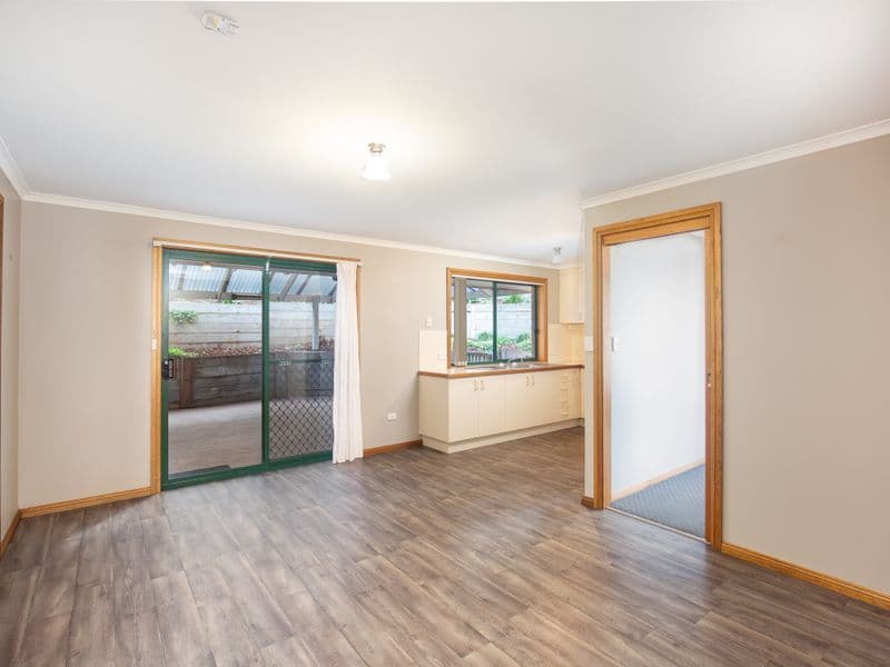 24 Peters Street, Mount Gambier SA 5290, Mount Gambier - Thumbnail 6