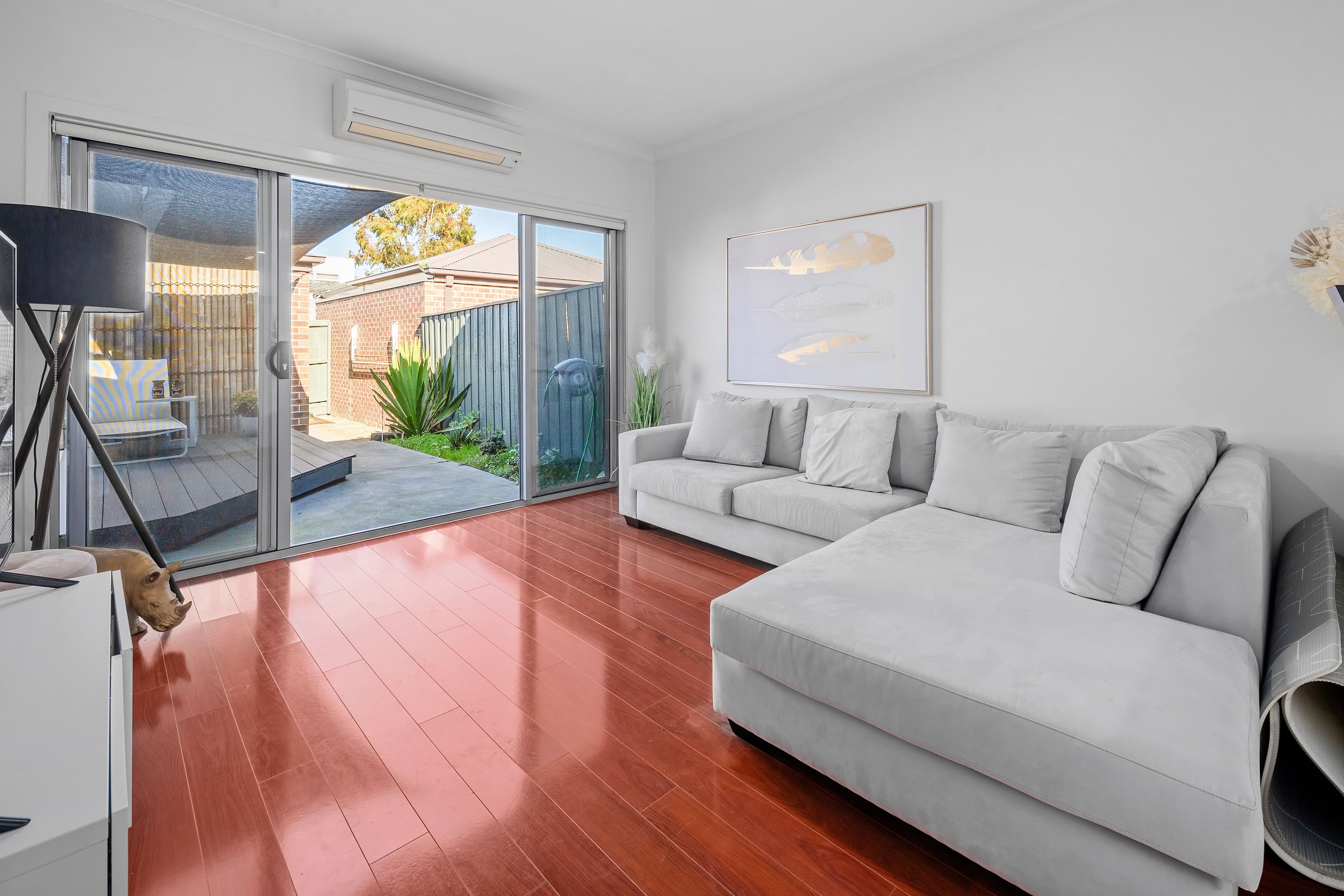 4 Carney Street, Lalor VIC 3075, Lalor - Thumbnail 2
