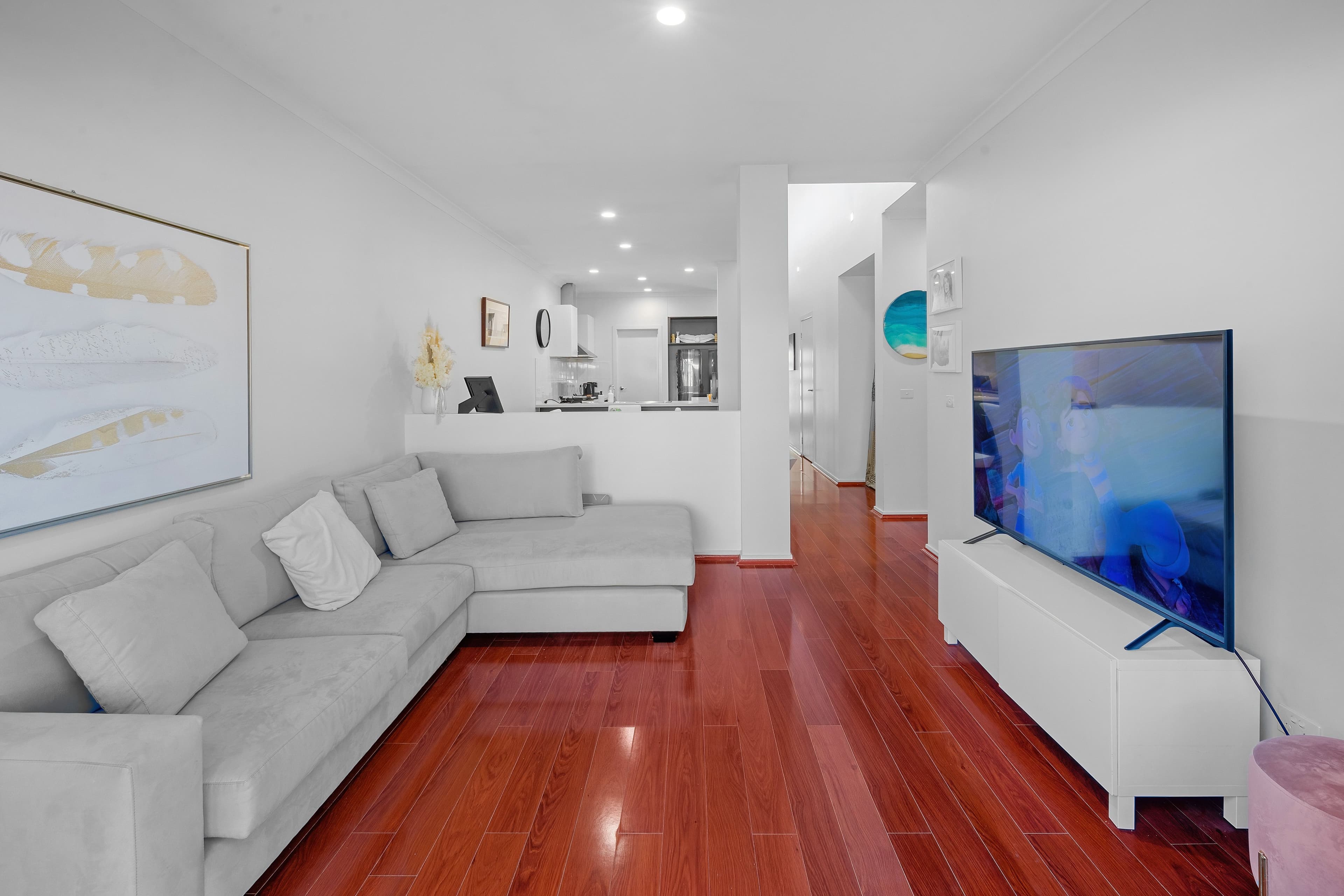 4 Carney Street, Lalor VIC 3075, Lalor - Thumbnail 3