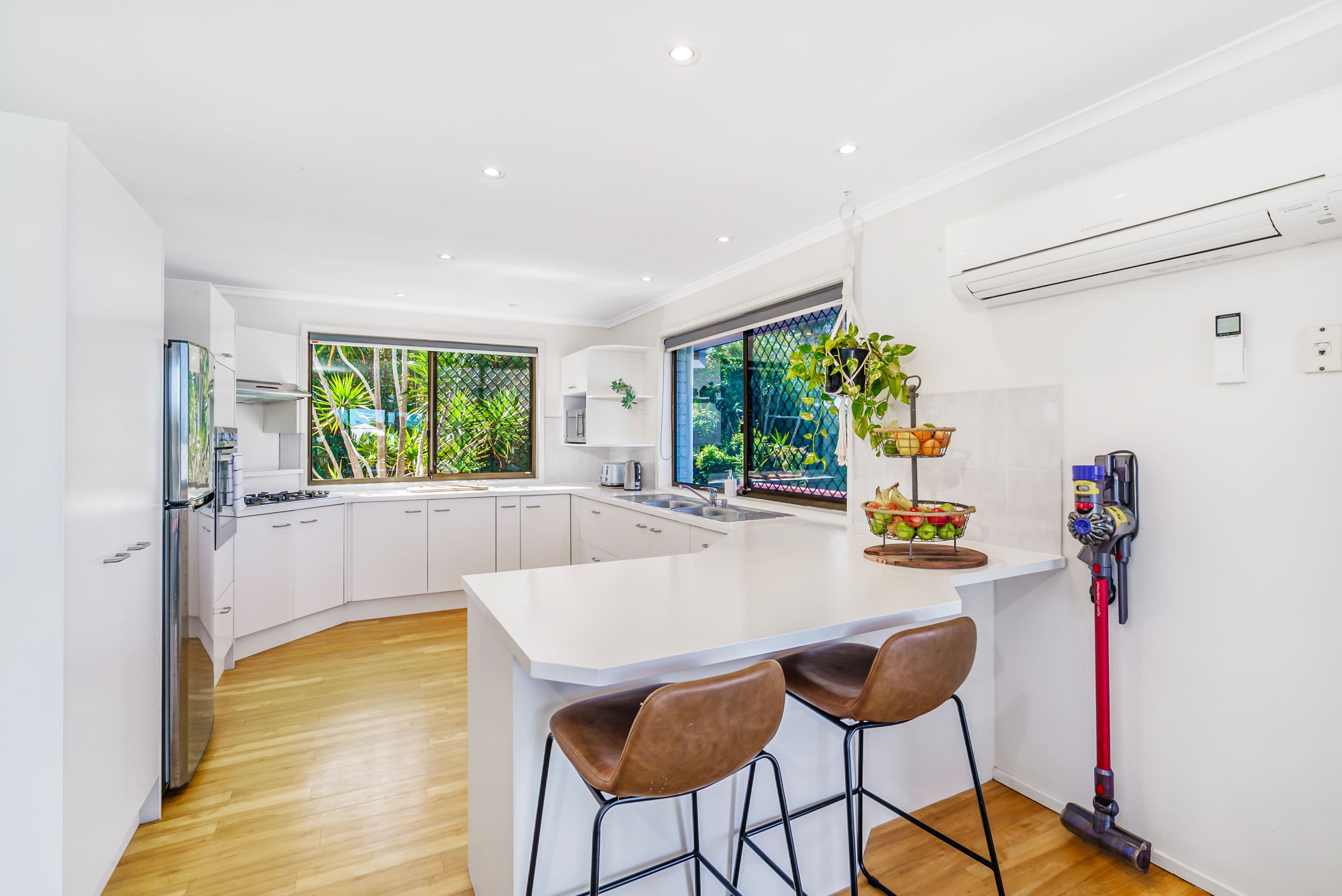 17 Swanbourne Way, Elanora QLD 4221, Elanora - Thumbnail 6