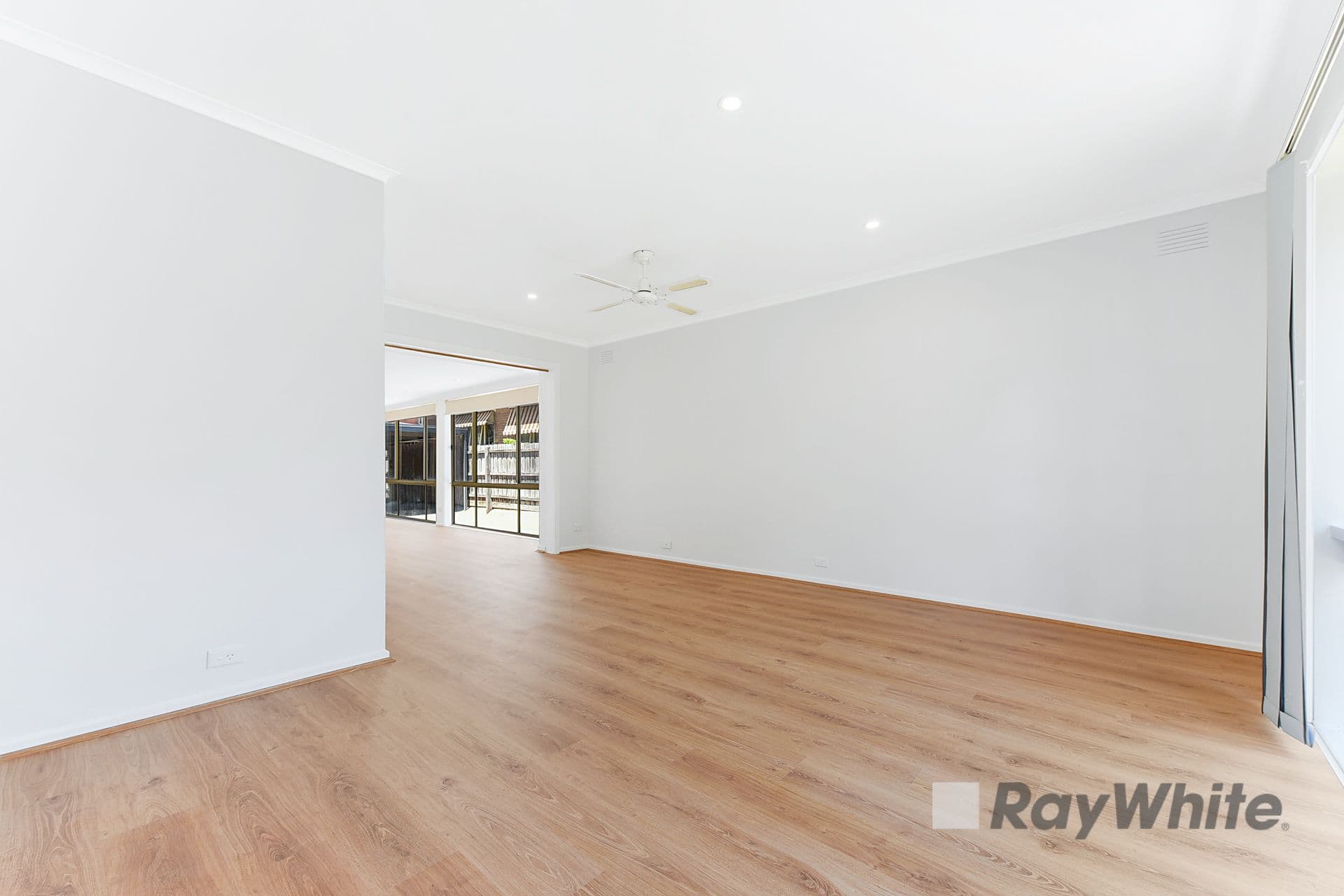 1 Melina Court, Endeavour Hills VIC 3802, Endeavour Hills - Thumbnail 3