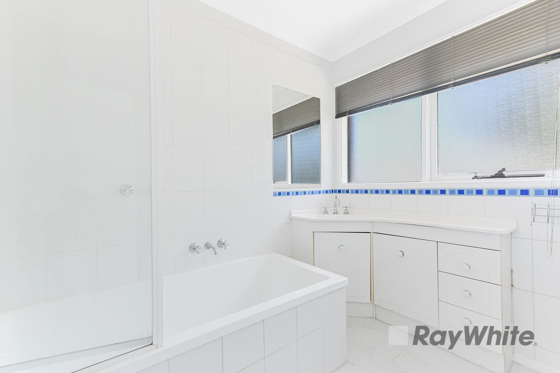 1 Melina Court, Endeavour Hills VIC 3802, Endeavour Hills - Thumbnail 8