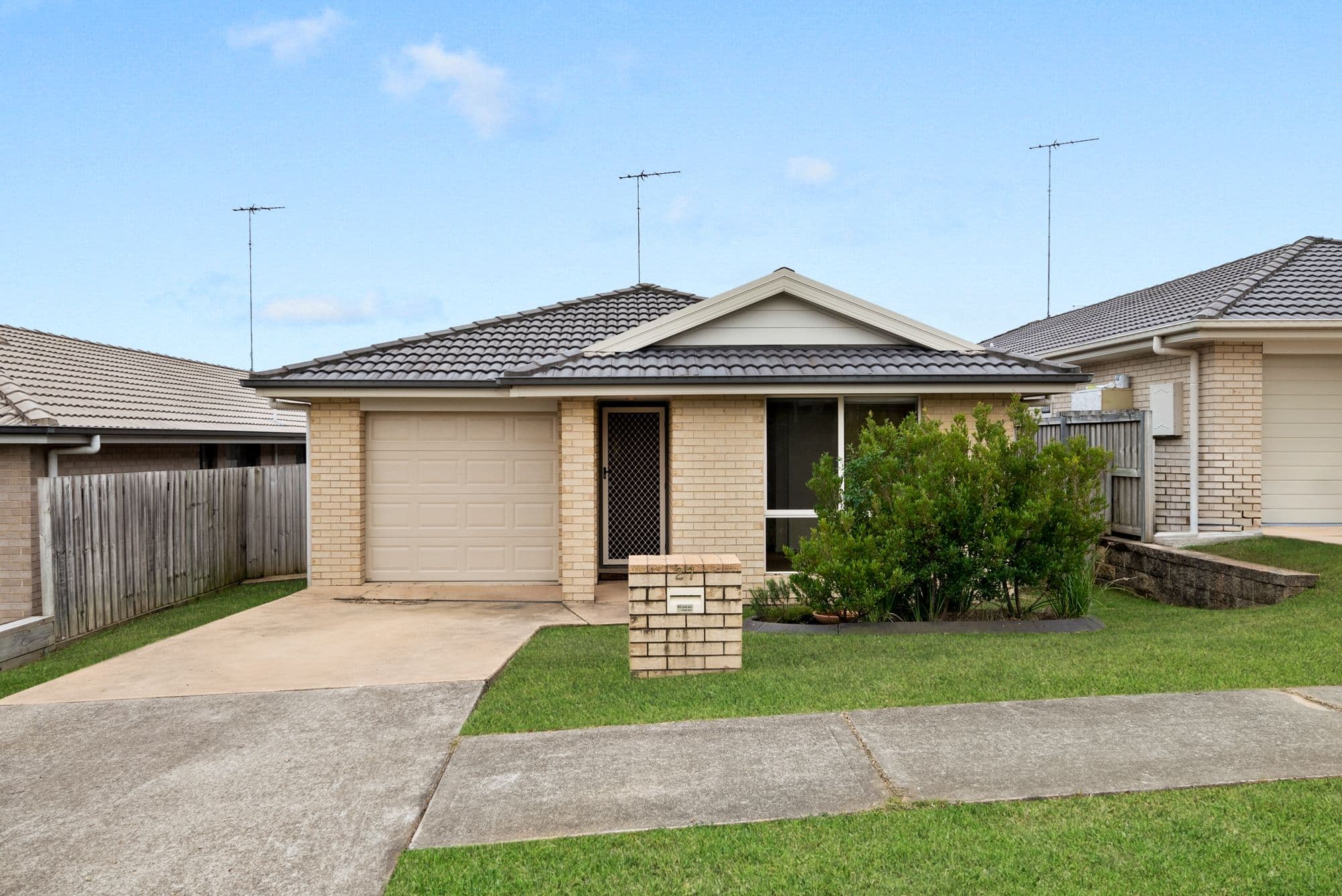 27 Blue View Terrace, Glenmore Park NSW 2745, Glenmore Park - Image 1