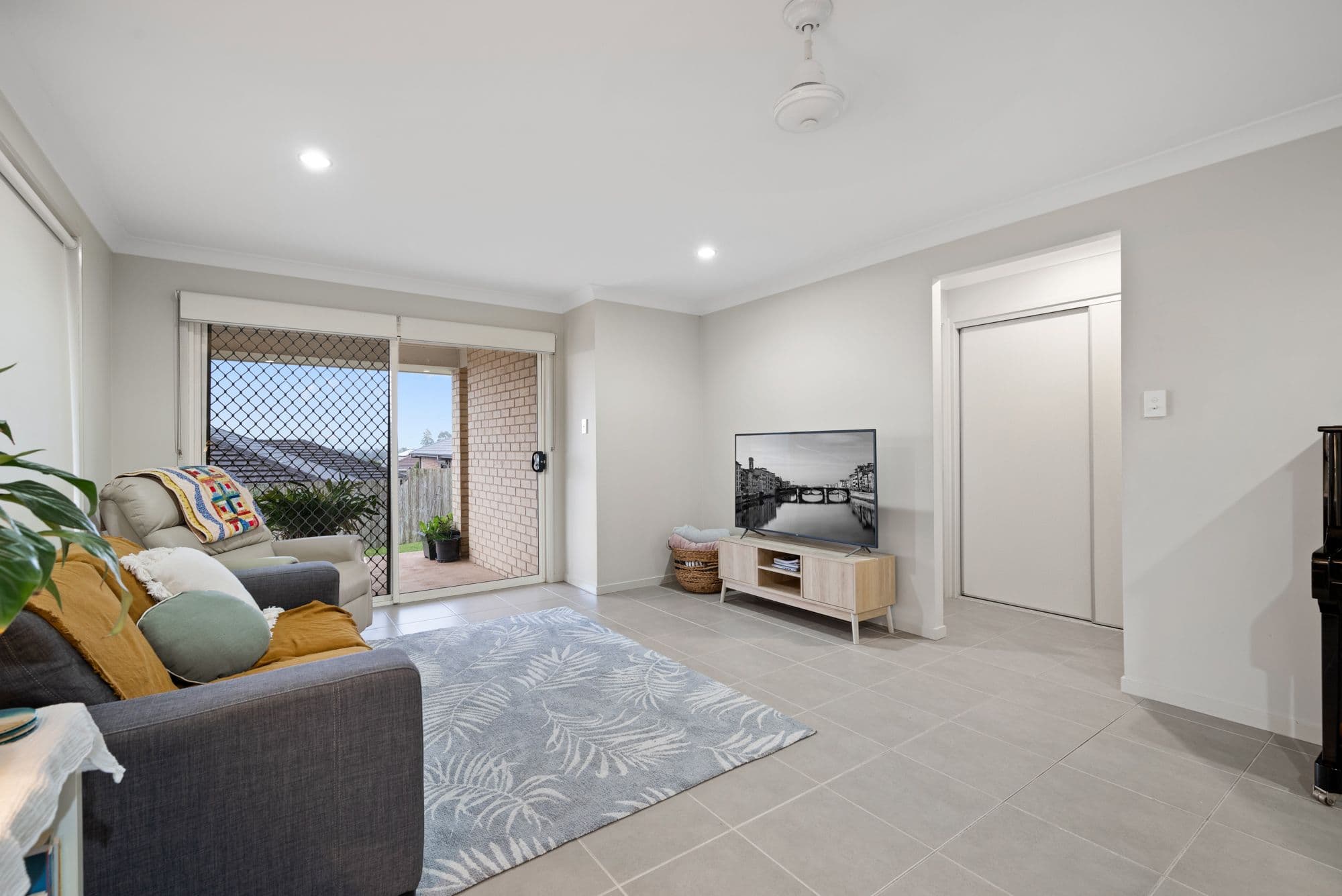 27 Blue View Terrace, Glenmore Park NSW 2745, Glenmore Park - Thumbnail 6