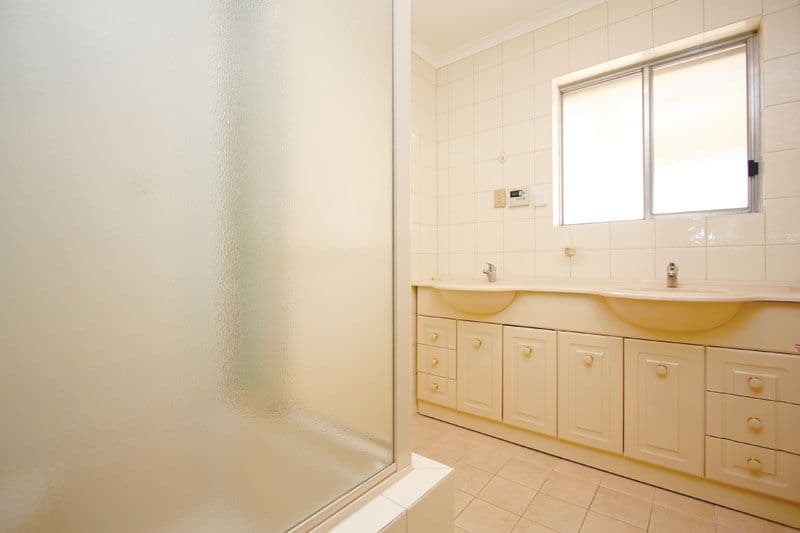 18 TRENTON Terrace, Pooraka SA 5095, Pooraka - Thumbnail 5