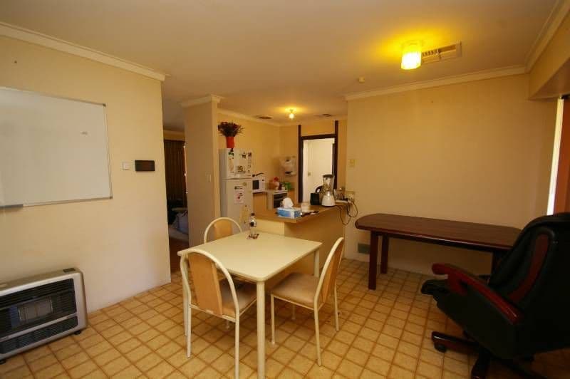 5 Tench Place, MIRRABOOKA WA 6061, Mirrabooka - Thumbnail 3