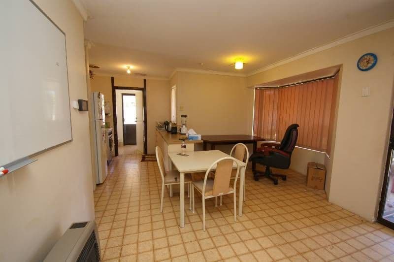 5 Tench Place, MIRRABOOKA WA 6061, Mirrabooka - Thumbnail 4