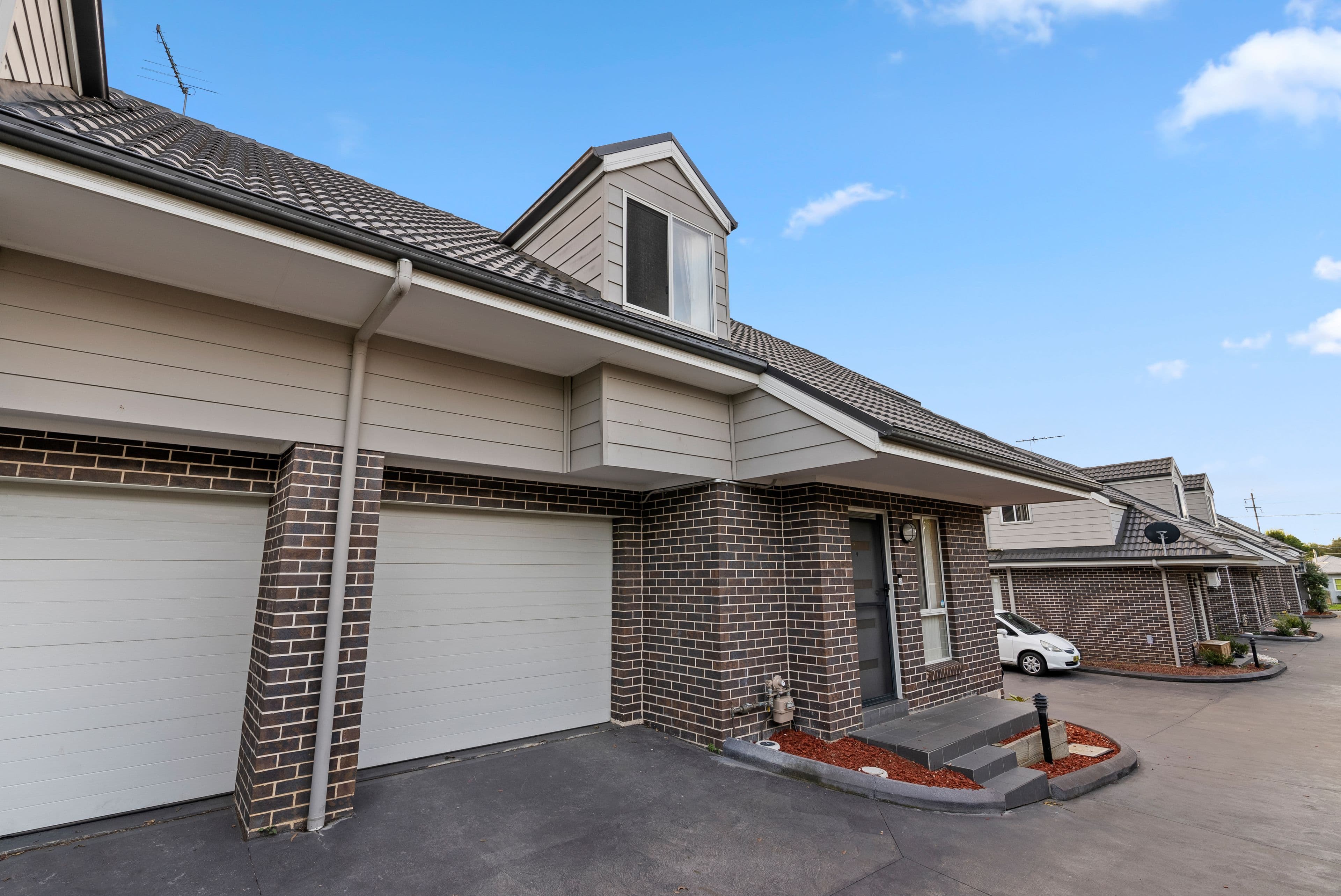 10 Brisbane Street, Oxley Park NSW 2760, Oxley Park - Image 1