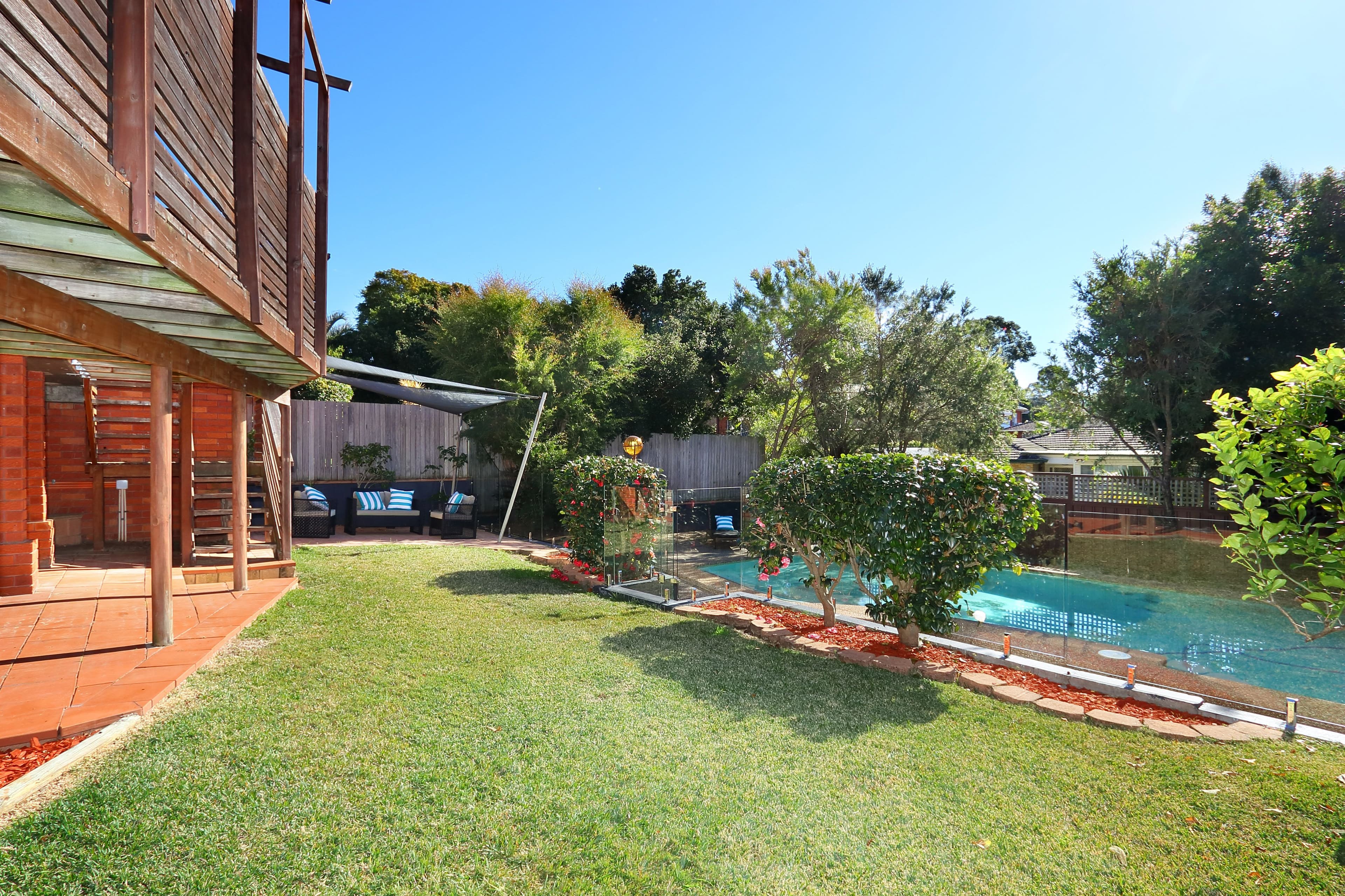 9 Waterside Parade, Peakhurst Heights - Thumbnail 2