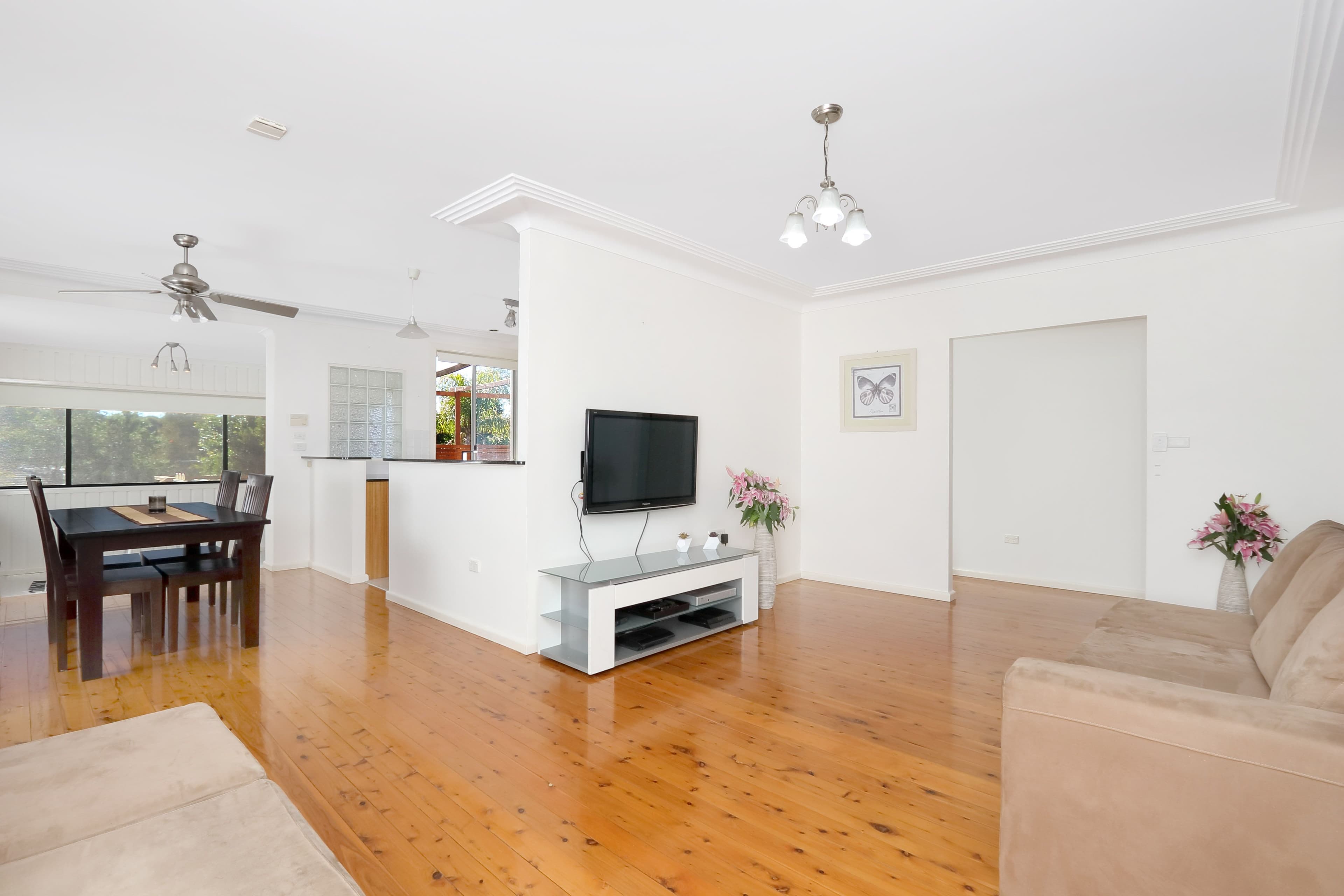 9 Waterside Parade, Peakhurst Heights - Thumbnail 4