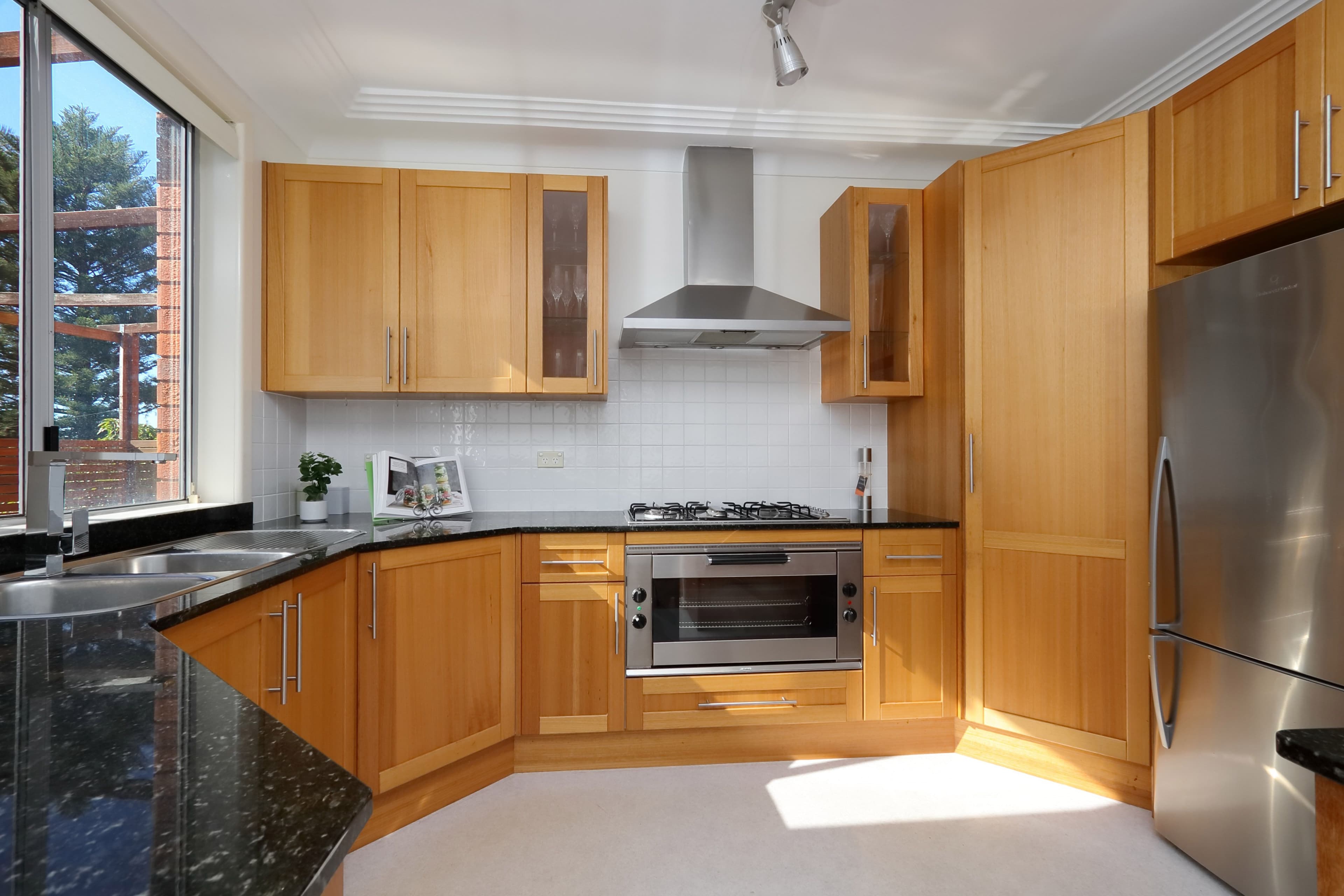 9 Waterside Parade, Peakhurst Heights - Thumbnail 5