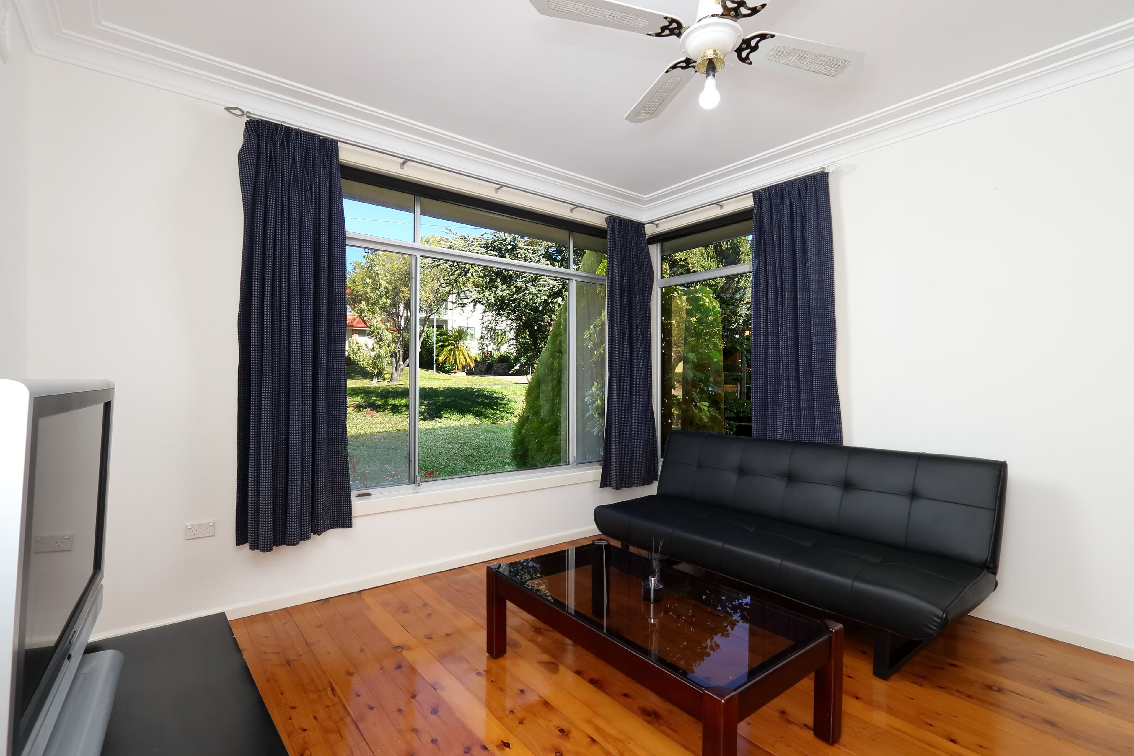 9 Waterside Parade, Peakhurst Heights - Thumbnail 6