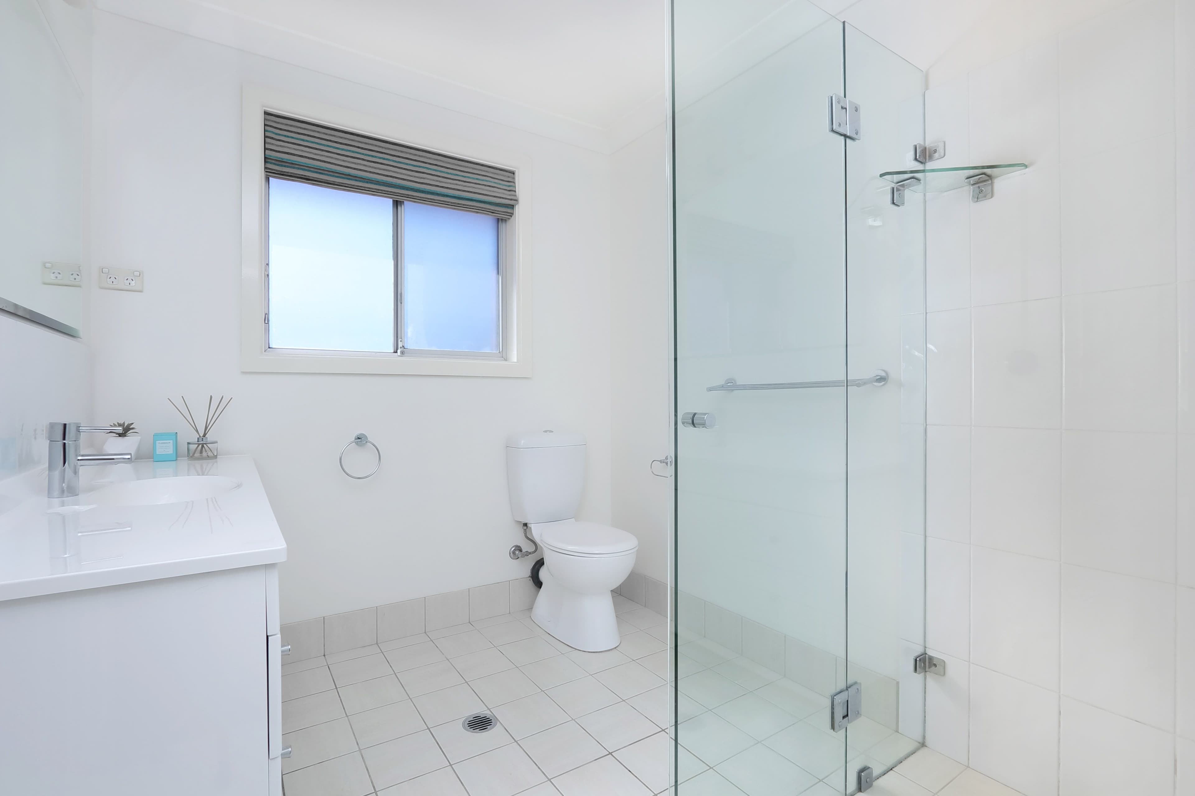 9 Waterside Parade, Peakhurst Heights - Thumbnail 8