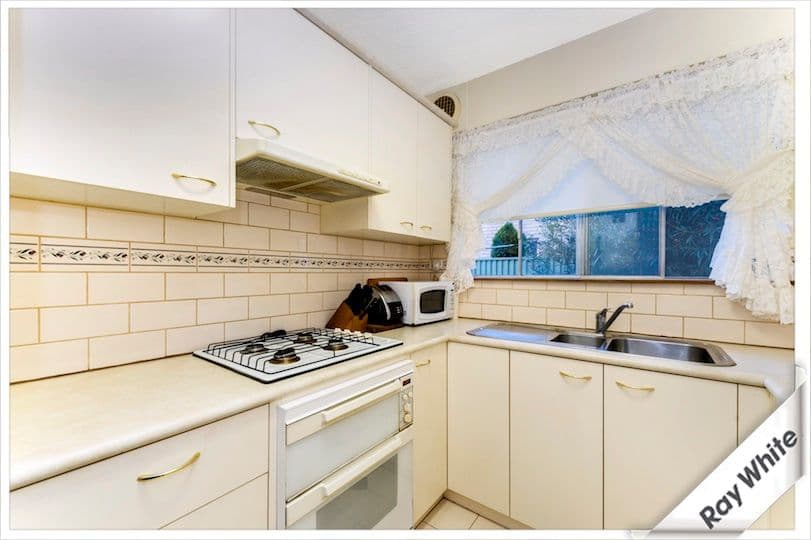 18 Broughton Place, Queanbeyan NSW 2620, Queanbeyan - Thumbnail 4