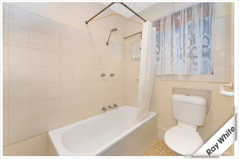 18 Broughton Place, Queanbeyan NSW 2620, Queanbeyan - Thumbnail 7