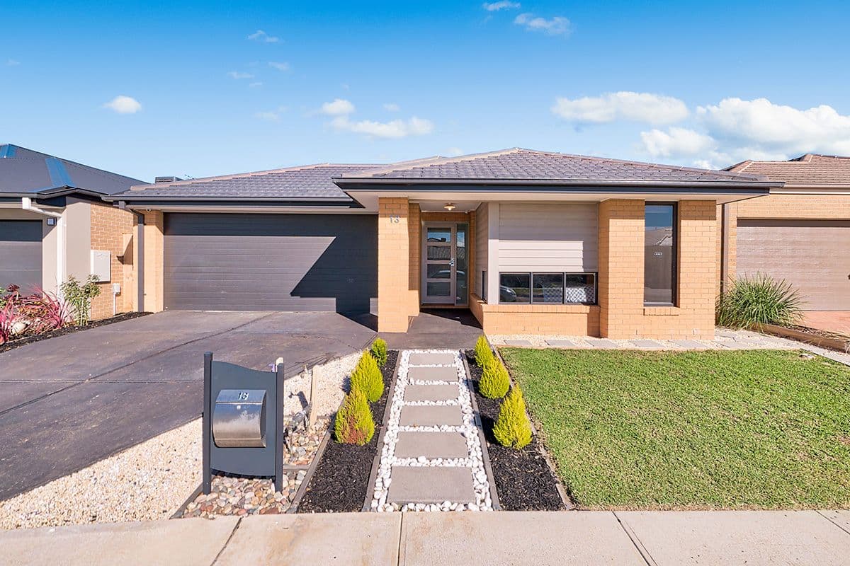13 Greenglade Way, Cranbourne East VIC 3977, Cranbourne East - Image 1