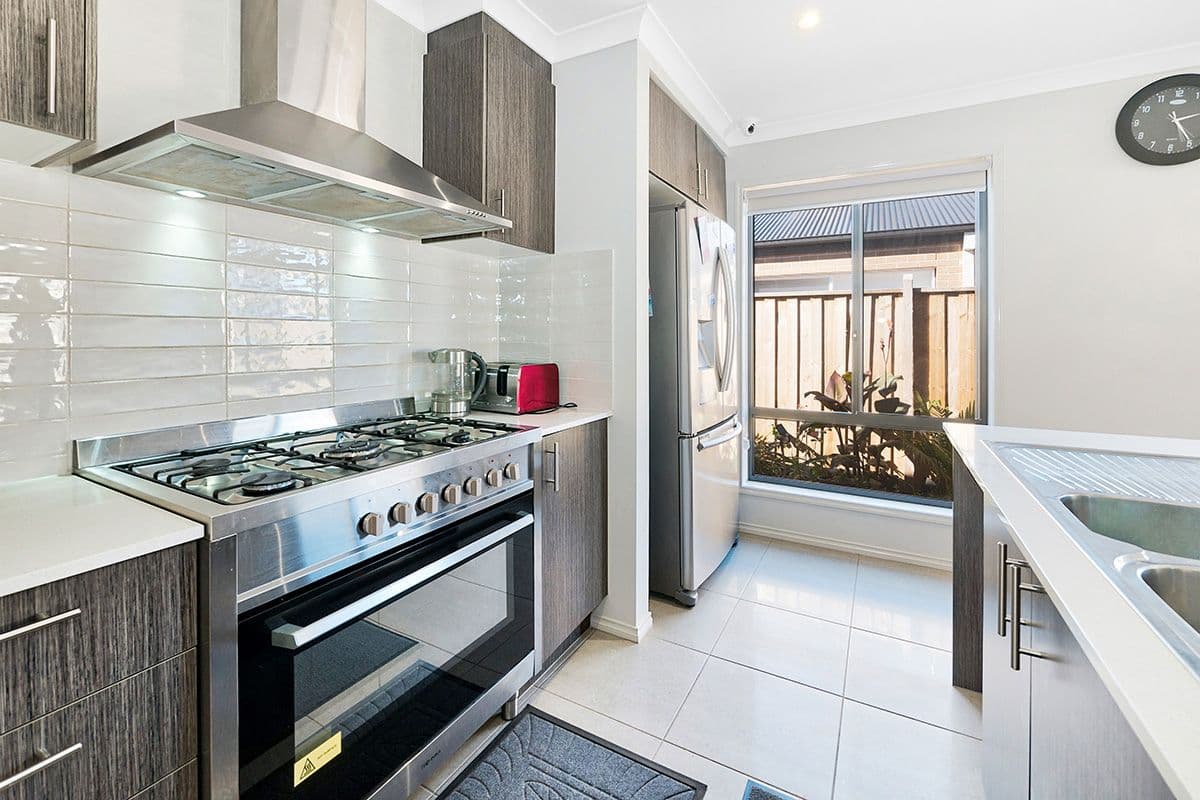 13 Greenglade Way, Cranbourne East VIC 3977, Cranbourne East - Thumbnail 4