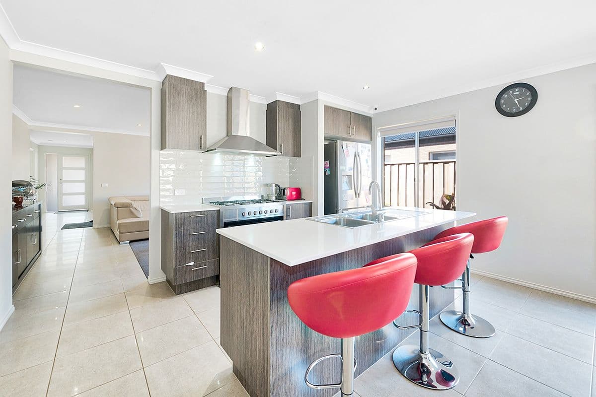 13 Greenglade Way, Cranbourne East VIC 3977, Cranbourne East - Thumbnail 5