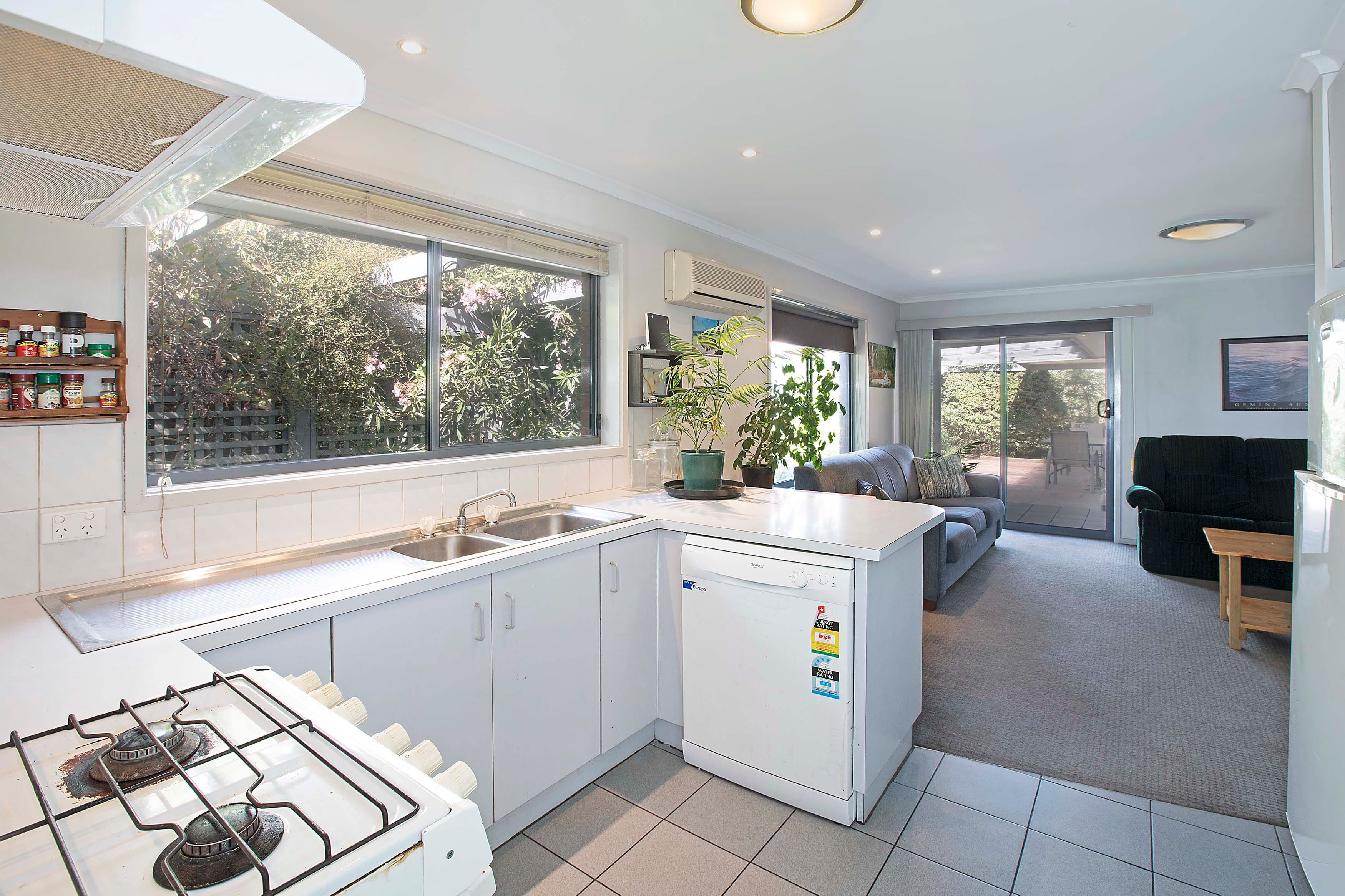 6 Sandalwood Court, Grovedale VIC 3216, Grovedale - Thumbnail 5