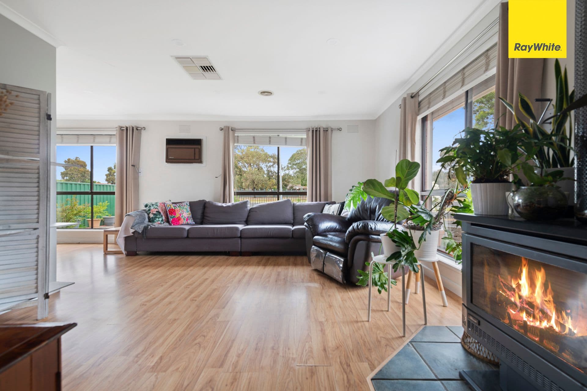 298 Sunshine Avenue, Keilor Downs VIC 3038, Keilor Downs - Thumbnail 3