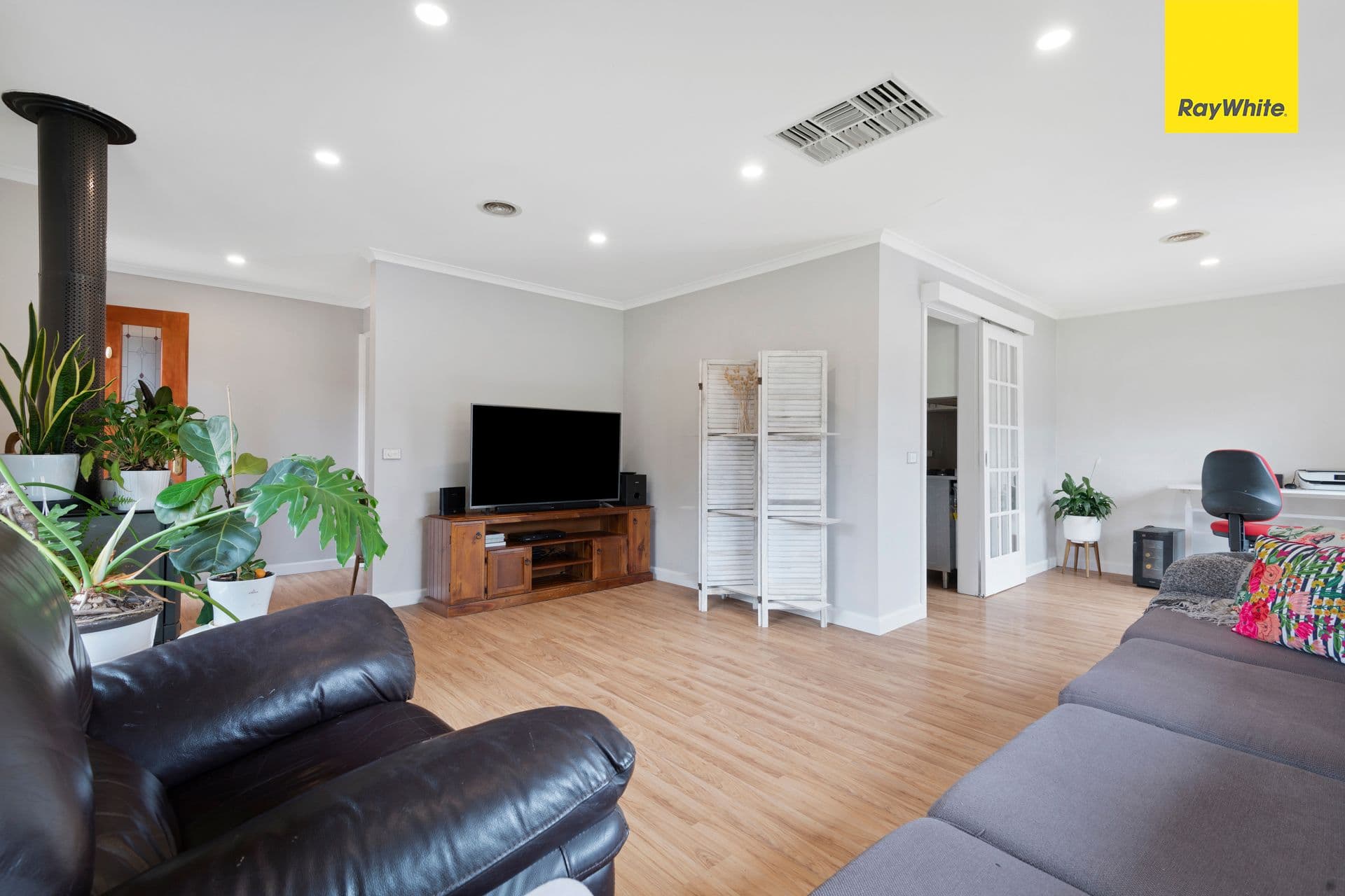 298 Sunshine Avenue, Keilor Downs VIC 3038, Keilor Downs - Thumbnail 4
