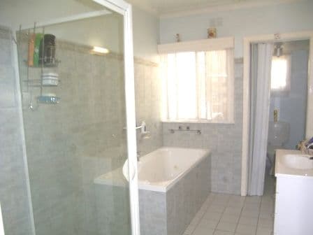 860 Watson Street, ALBURY NSW 2640, Albury - Thumbnail 3