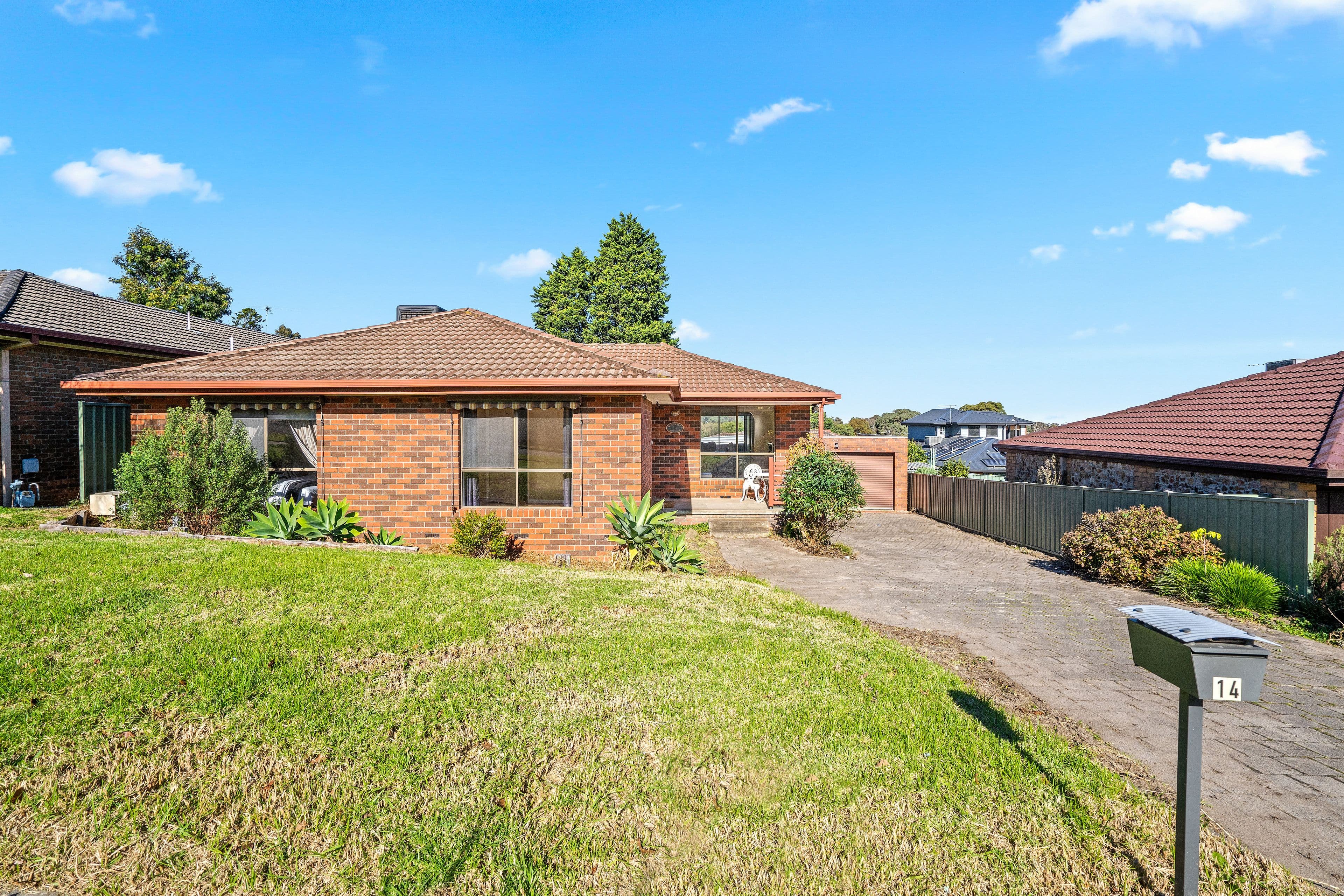 14 Blackman Avenue, Mill Park VIC 3082, Mill Park - Thumbnail 2