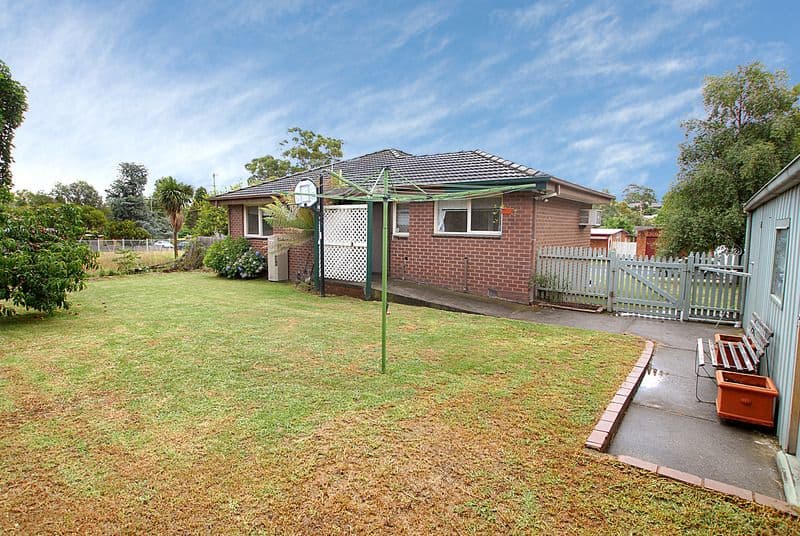 24 Park Boulevard, Ferntree Gully VIC 3156, Ferntree Gully - Thumbnail 2