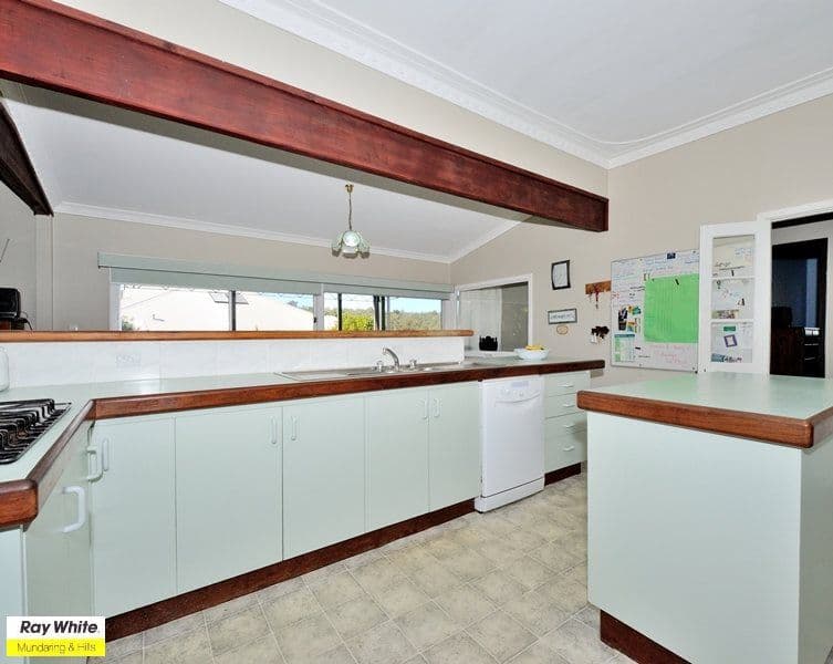 20 Reddy Avenue, MUNDARING WA 6073, Mundaring - Thumbnail 2