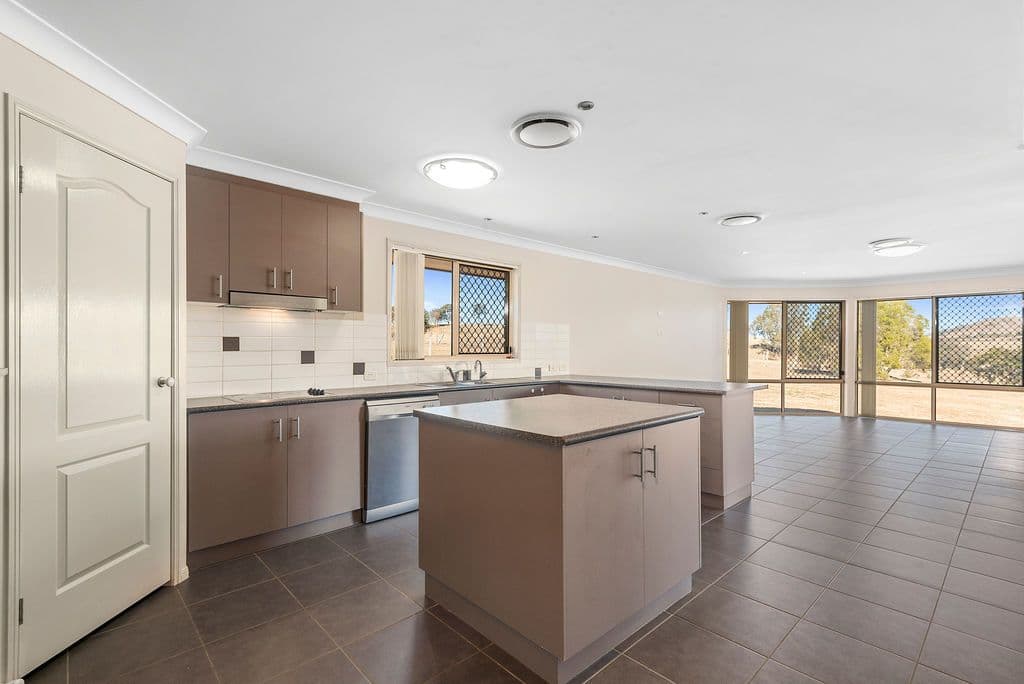 26 Windermere Drive, Hodgson Vale QLD 4352, Hodgson Vale - Thumbnail 5