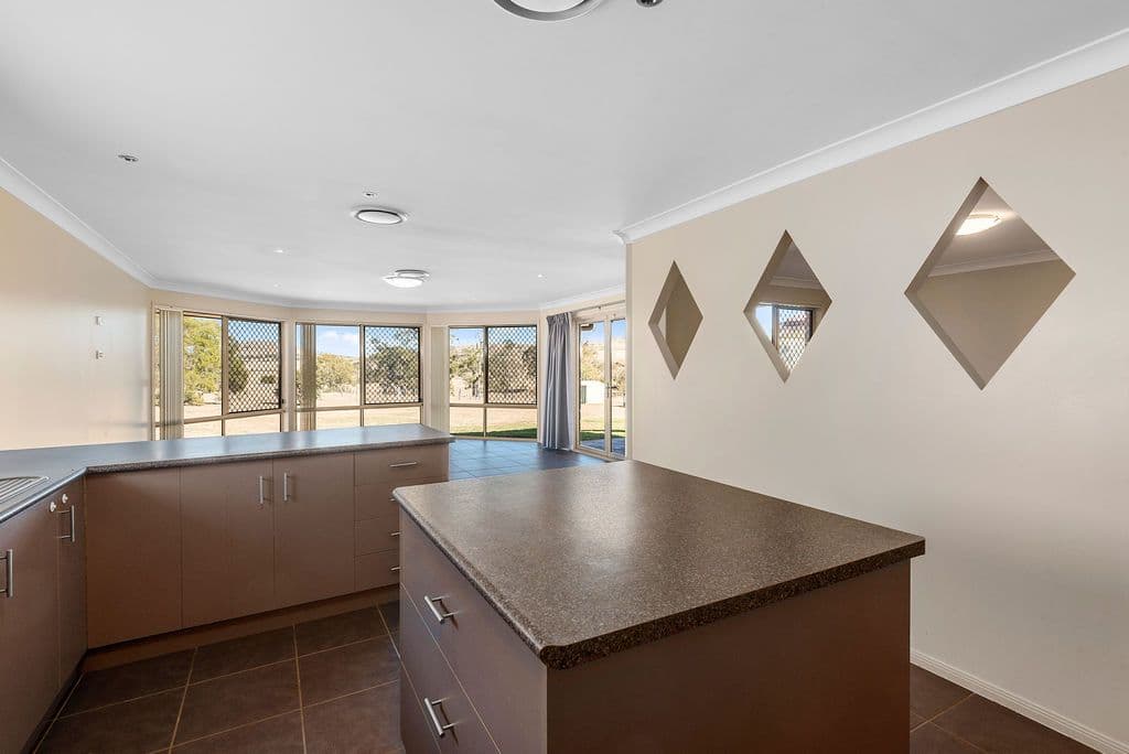 26 Windermere Drive, Hodgson Vale QLD 4352, Hodgson Vale - Thumbnail 6