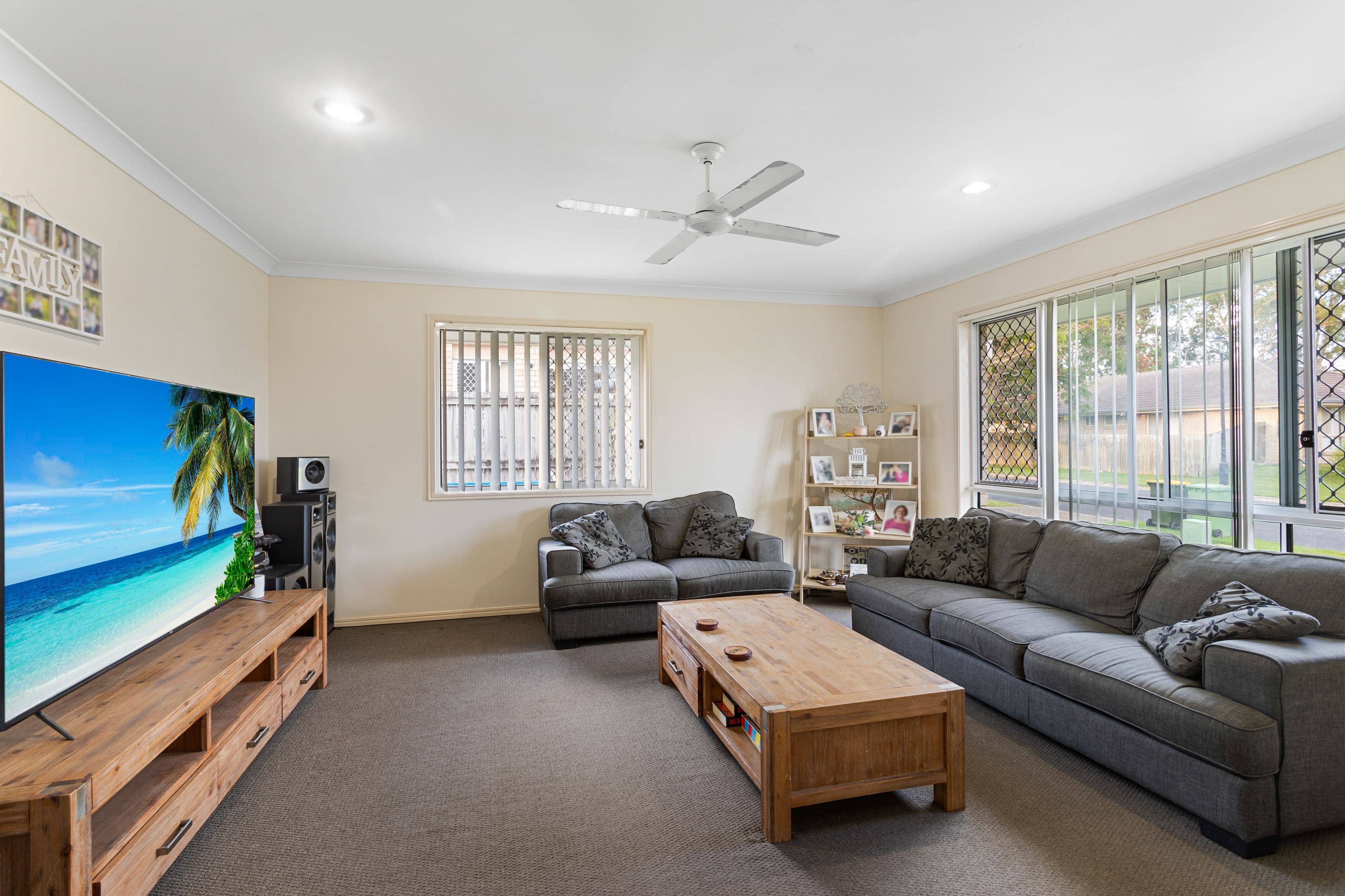 47 Hubner Drive, Rothwell QLD 4022, Rothwell - Thumbnail 3