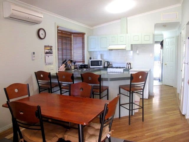 Chalet 35 Drummond Cove Caravan Park, DRUMMOND COVE WA 6532, Drummond Cove - Thumbnail 3