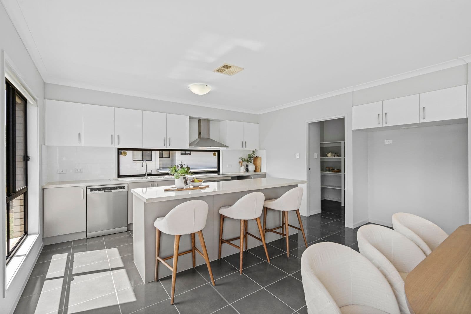 91 Andrew Avenue, Tarragindi QLD 4121, Tarragindi - Thumbnail 4