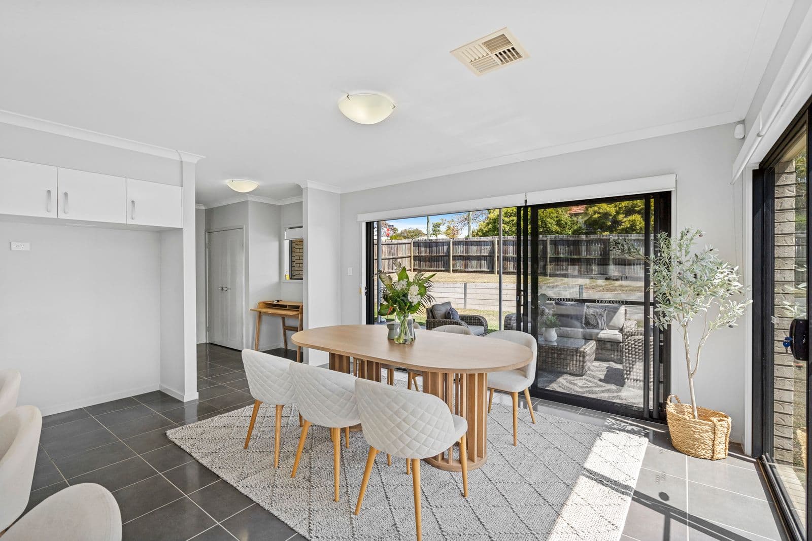 91 Andrew Avenue, Tarragindi QLD 4121, Tarragindi - Thumbnail 7