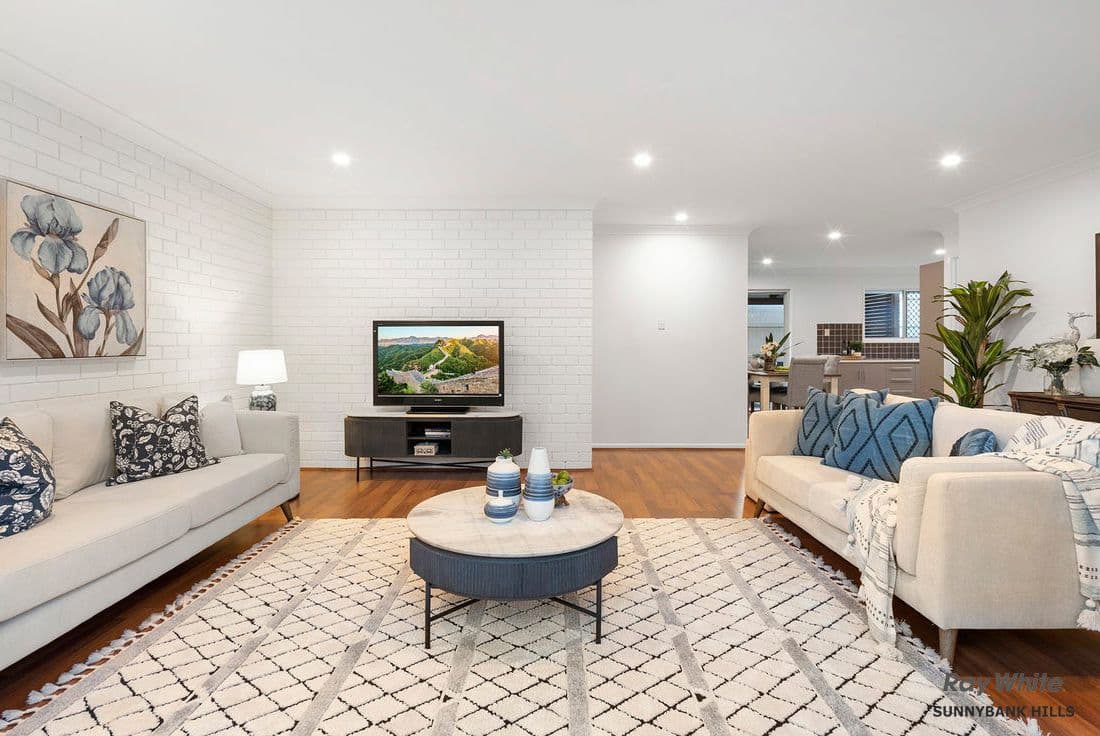 2 Wendy Place, Wishart QLD 4122, Wishart - Thumbnail 2