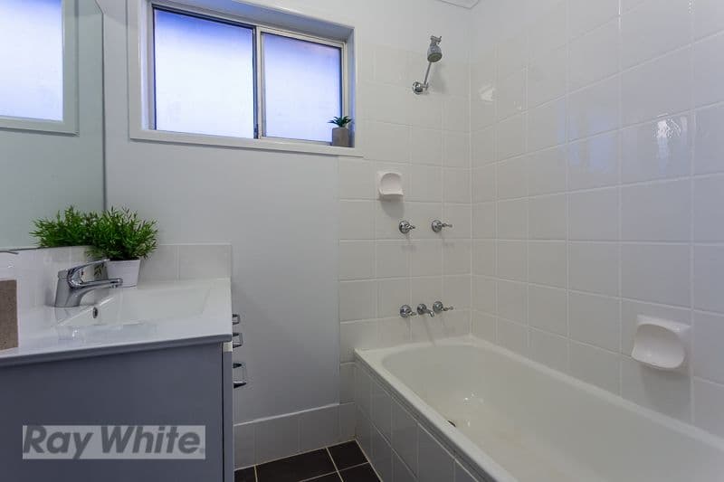 54 Mill Street, Redland Bay QLD 4165, Redland Bay - Thumbnail 5