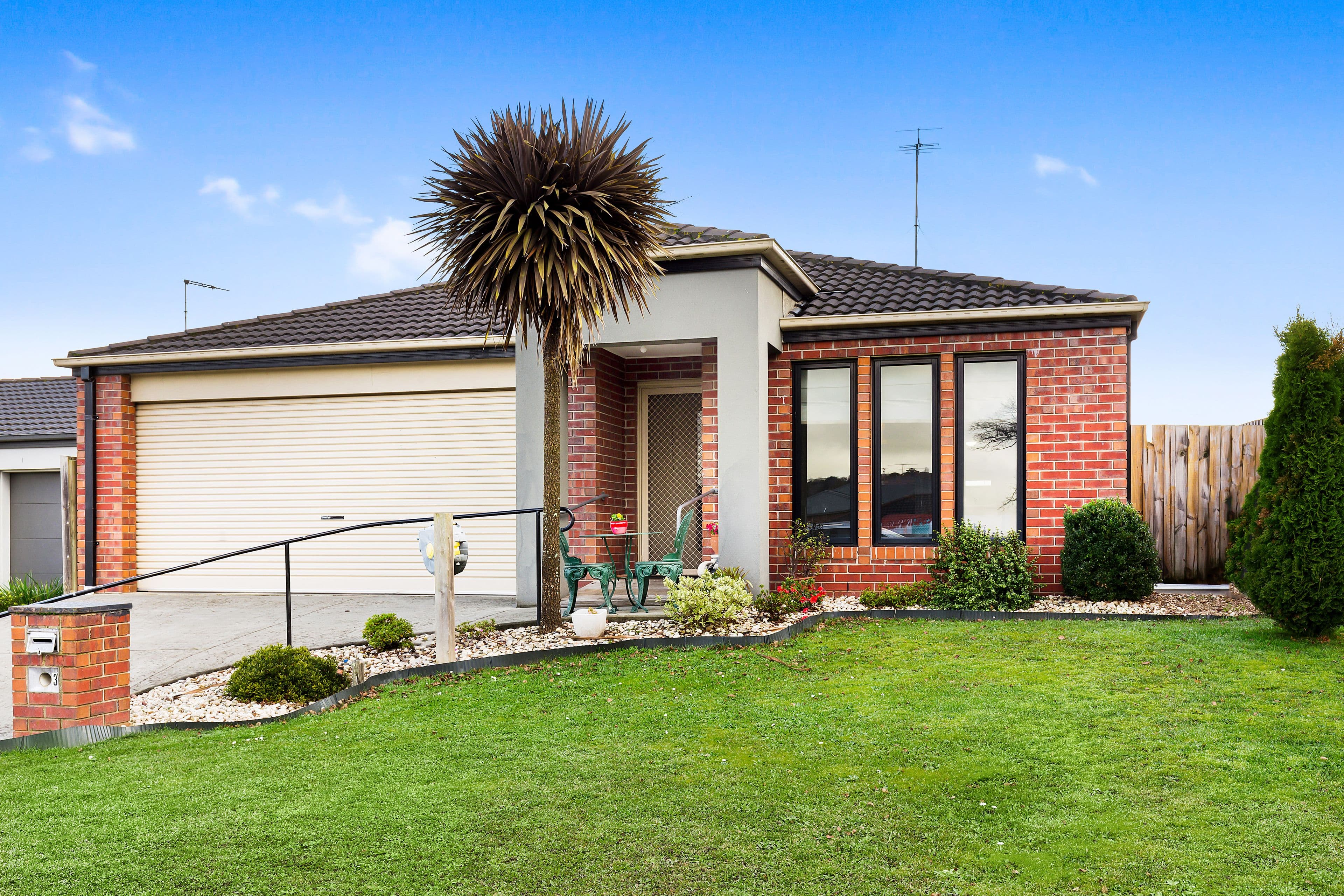 3 Rowan Walk, Drouin VIC 3818, Drouin - Image 1
