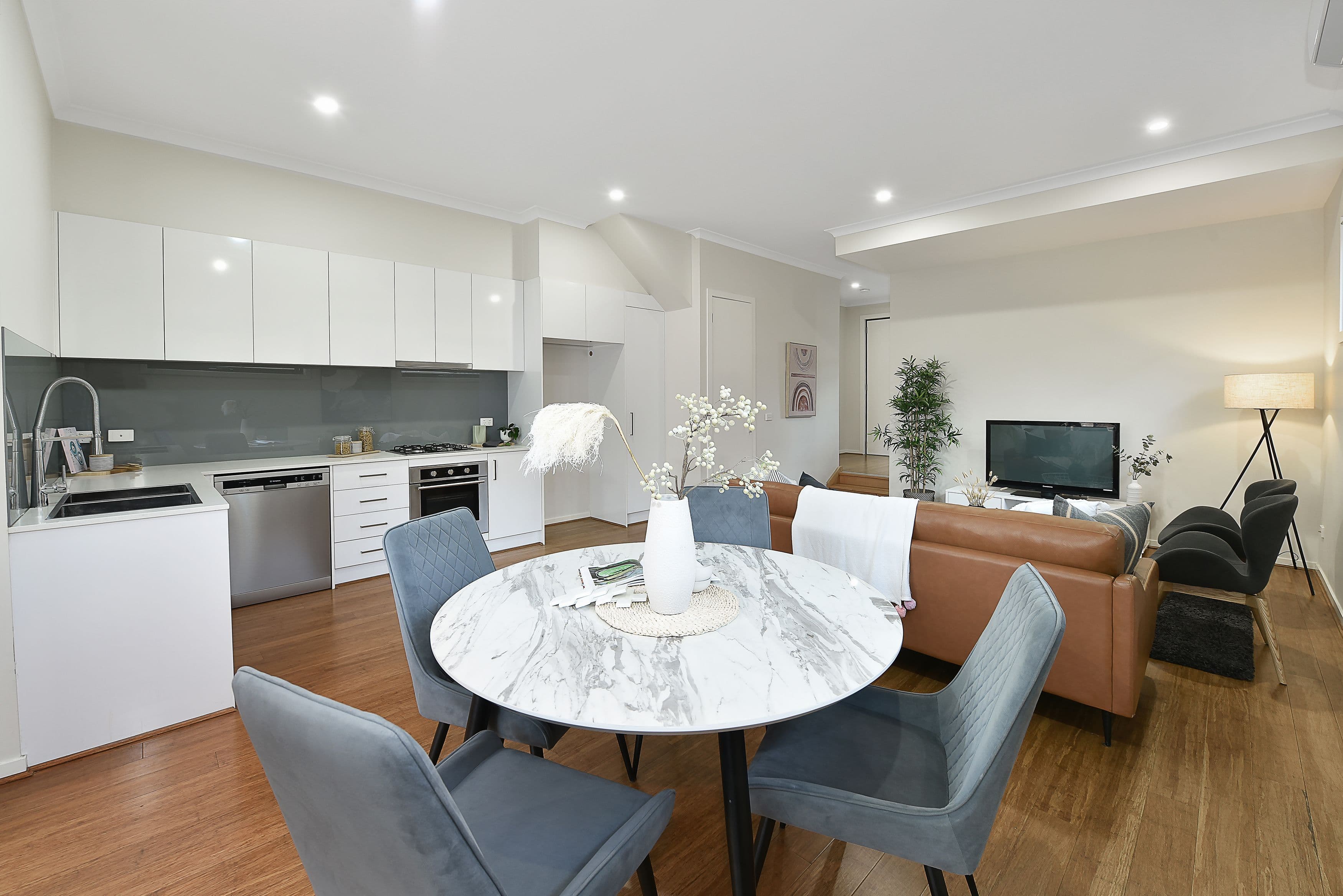 17 Cartwright Street, Oak Park VIC 3046, Oak Park - Thumbnail 3