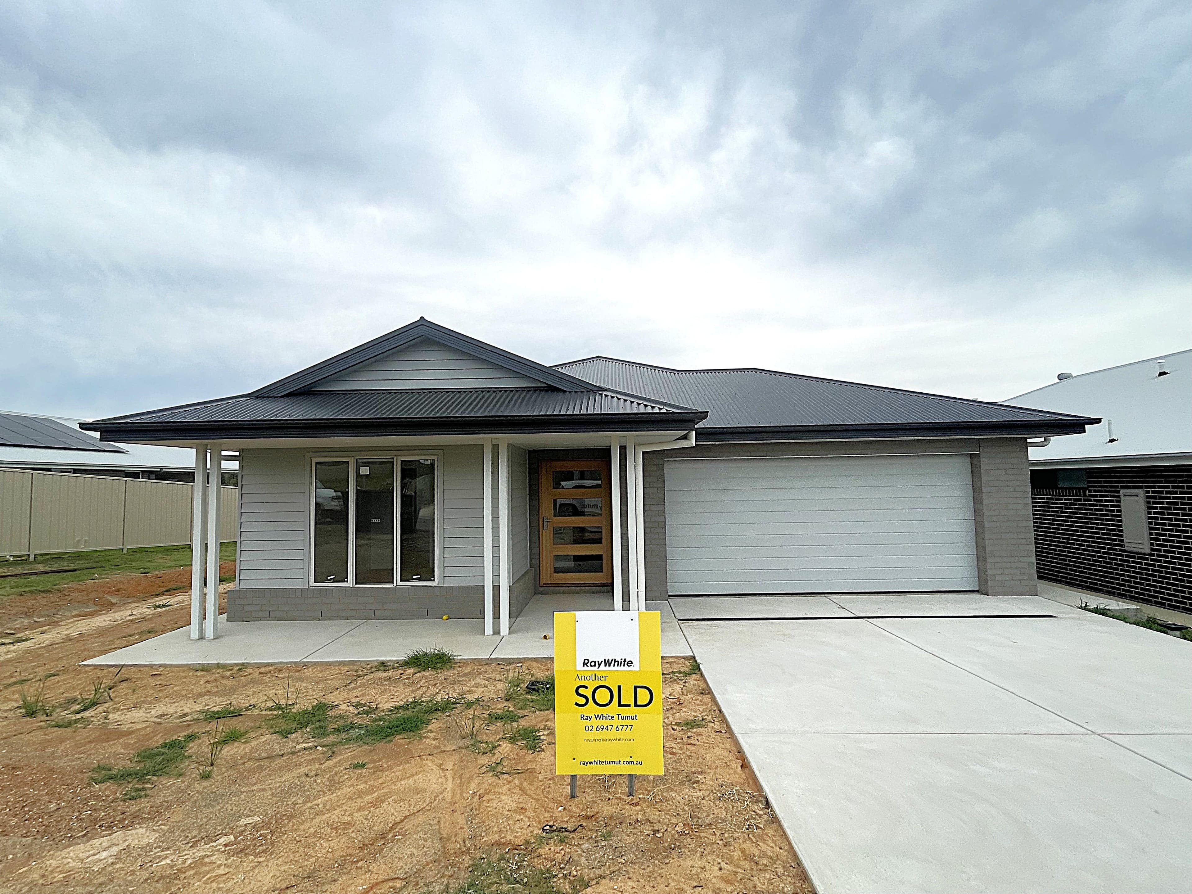 14 Weeden Place, Tumut NSW 2720, Tumut - Image 1