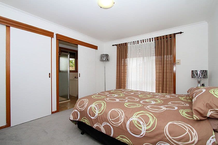 4 Pickworth Drive, MILL PARK VIC 3082, Mill Park - Thumbnail 6