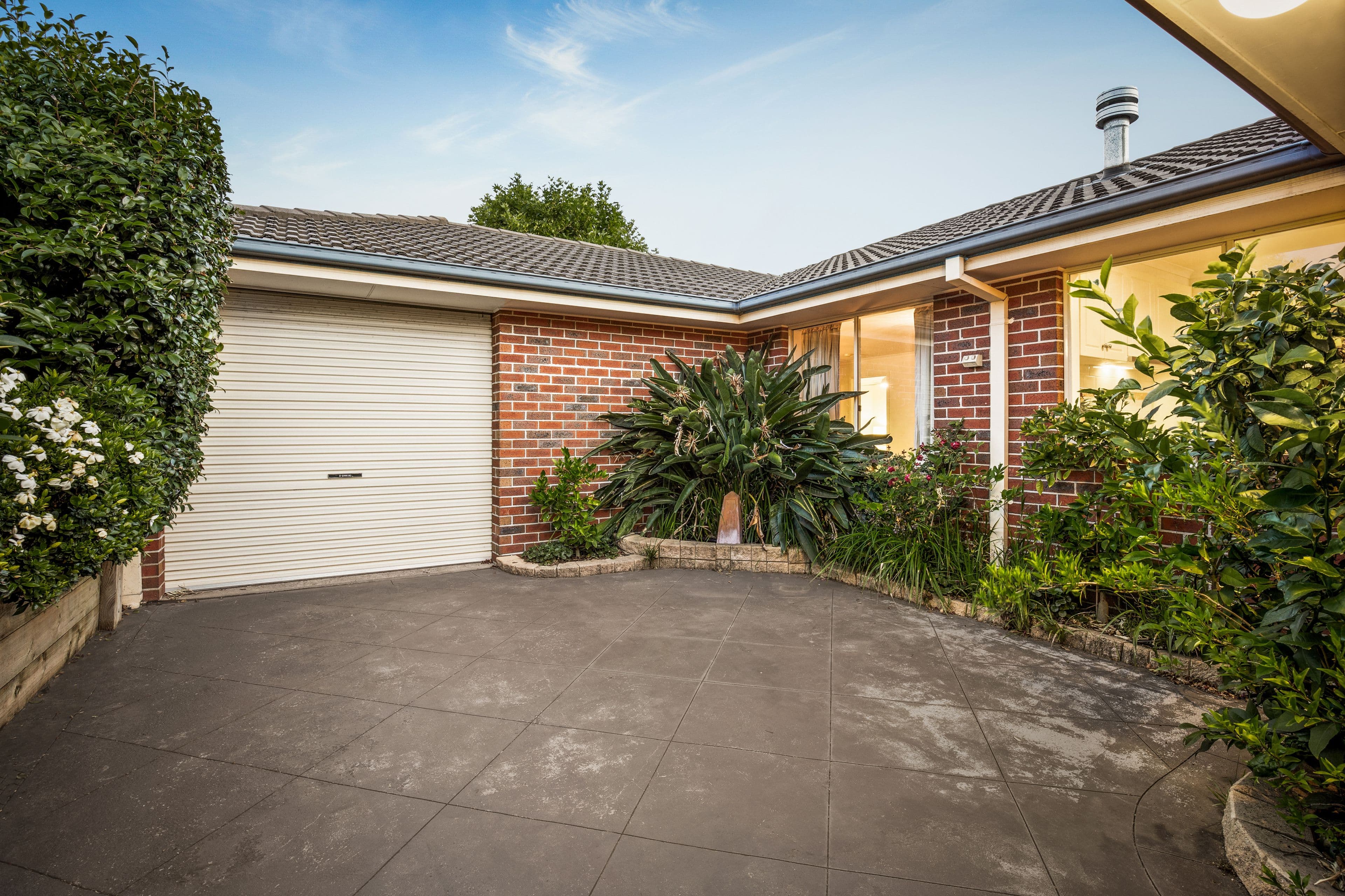 10 Canning Drive, Berwick VIC 3806, Berwick - Thumbnail 2